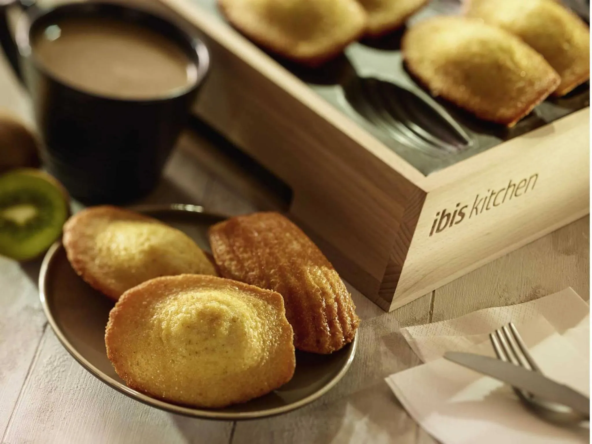 Breakfast in ibis Angers Centre Chateau