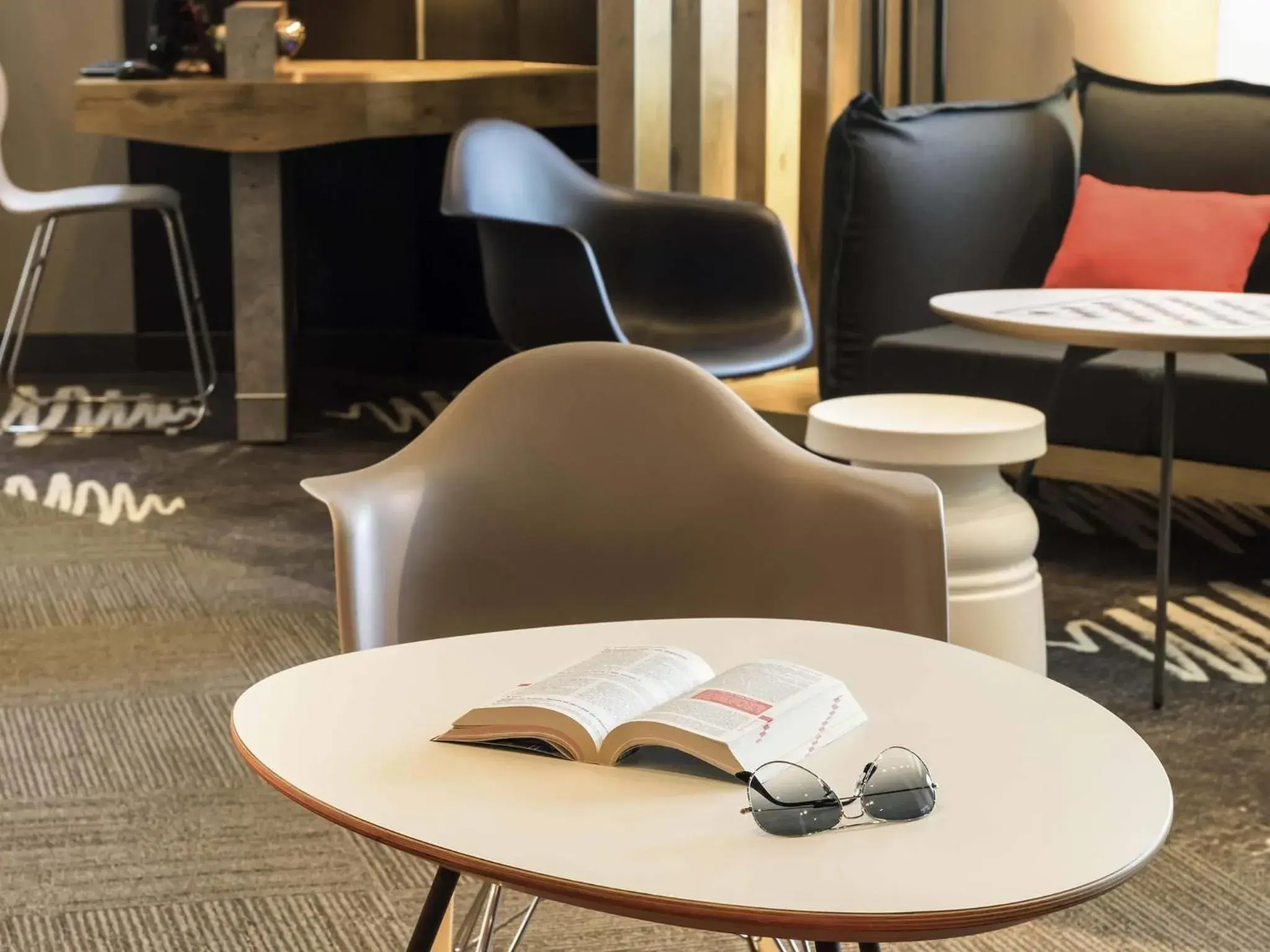 Property building in ibis Angers Centre Chateau Property building in ibis Angers Centre Chateau