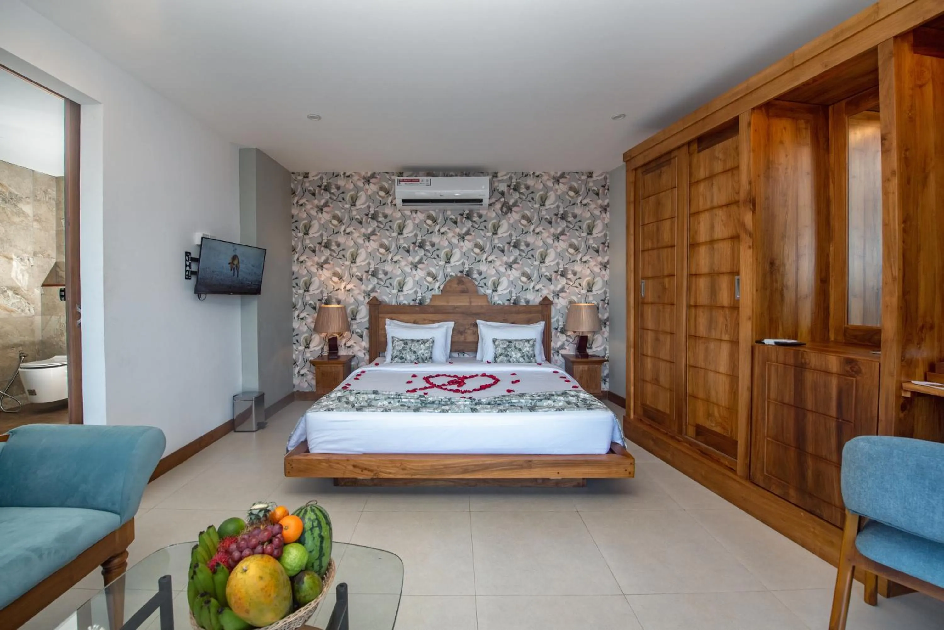 TV and multimedia, Bed in Ceyloni Panorama Resort