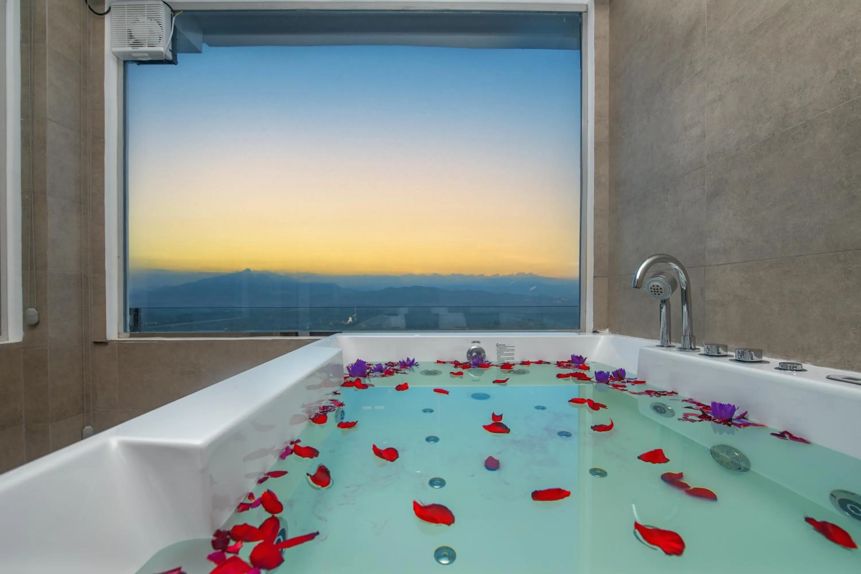 Natural landscape in Ceyloni Panorama Resort