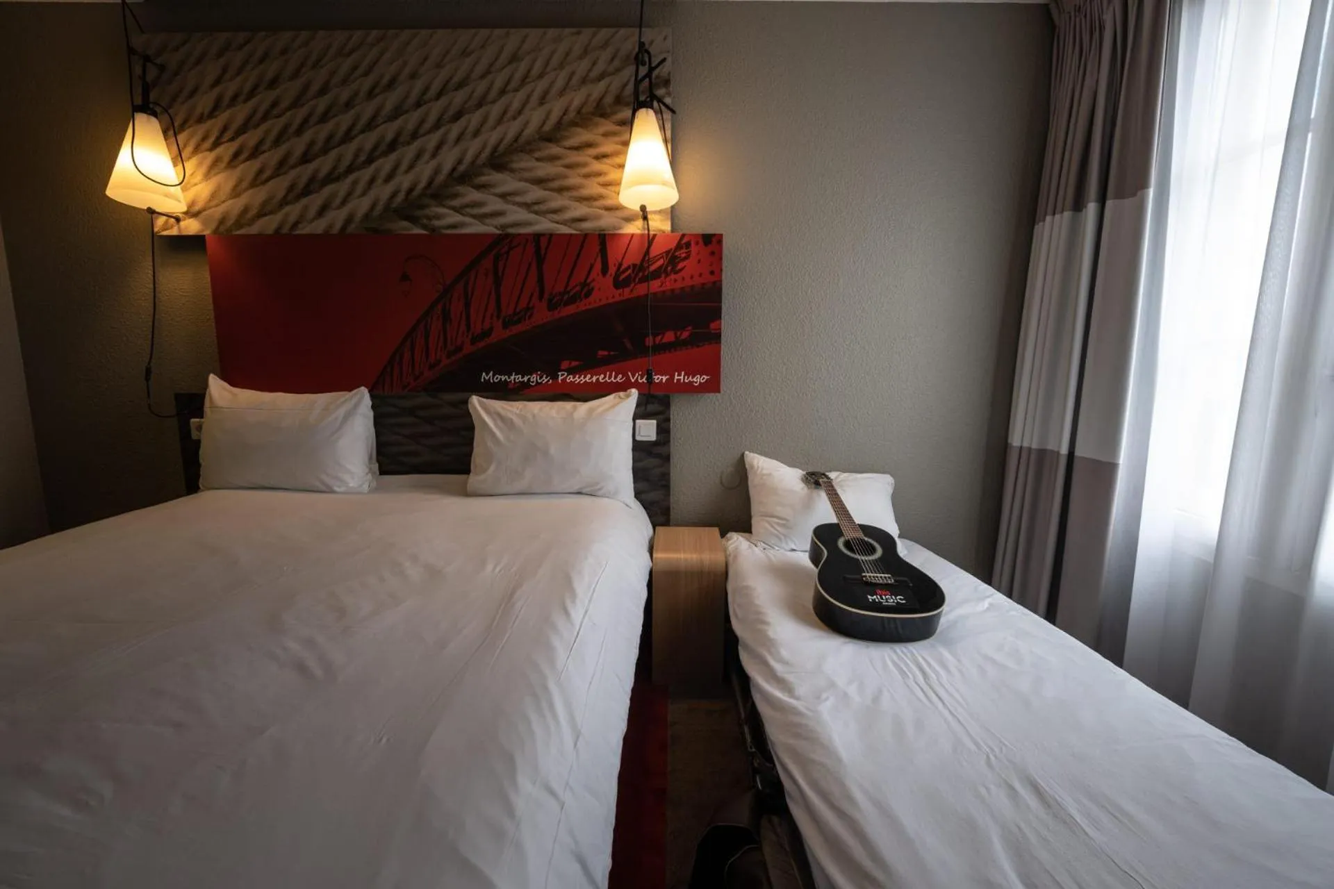 Entertainment, Bed in ibis Montargis