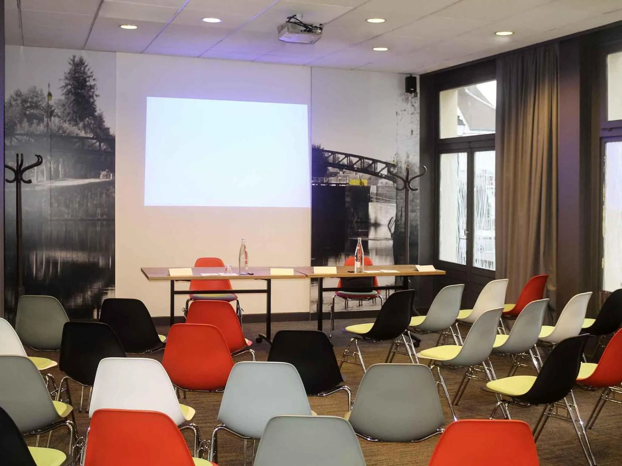 Meeting/conference room in ibis Montargis