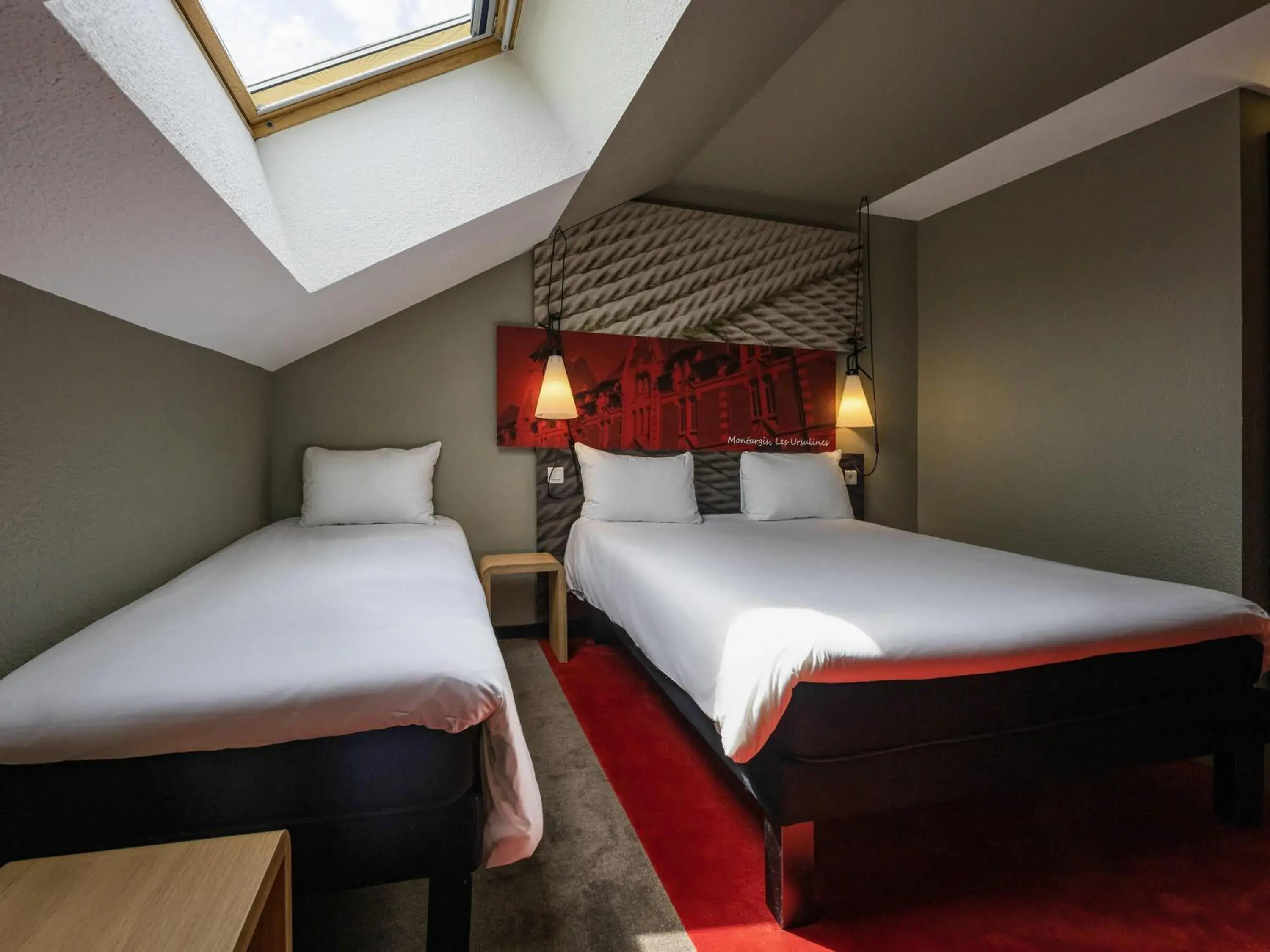 Bedroom, Bed in ibis Montargis Bedroom, Bed in ibis Montargis