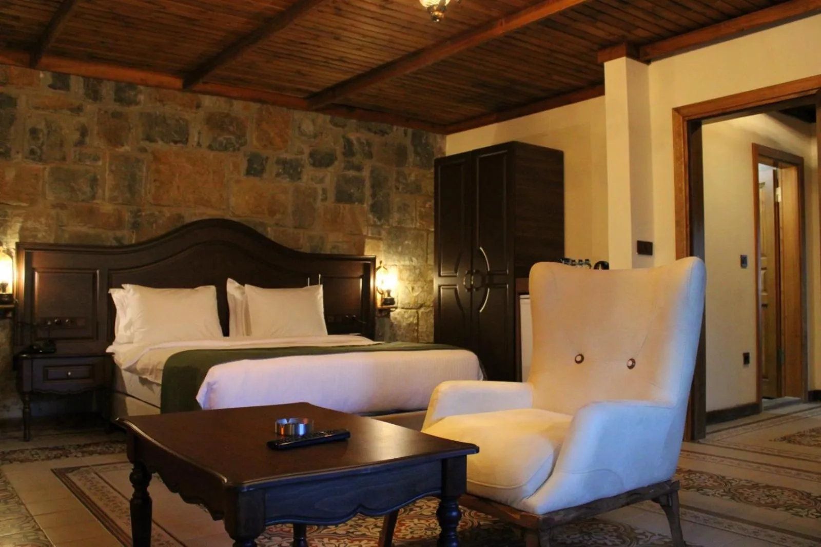 Bed in Foleya Mountain Resort Hotel & Villas