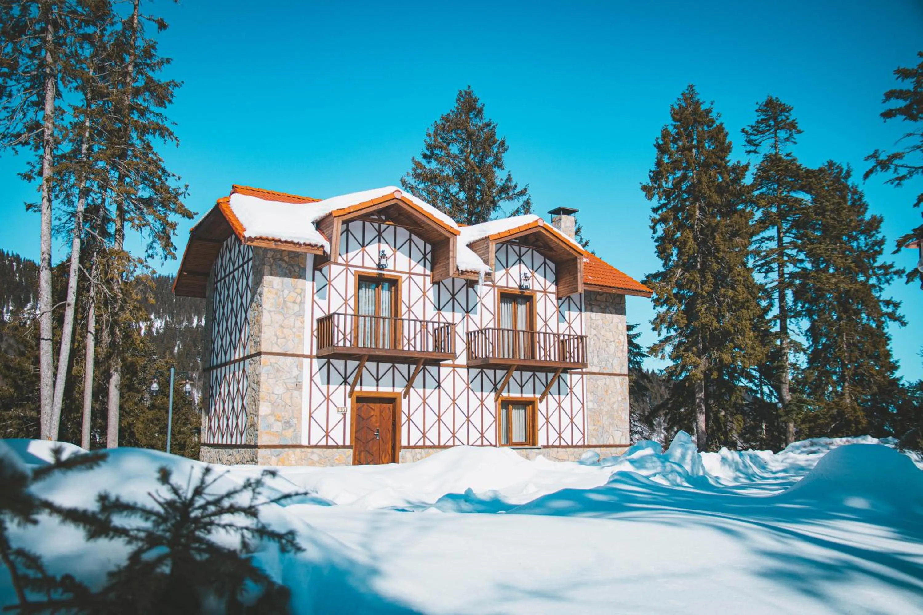 Winter in Foleya Mountain Resort Hotel & Villas