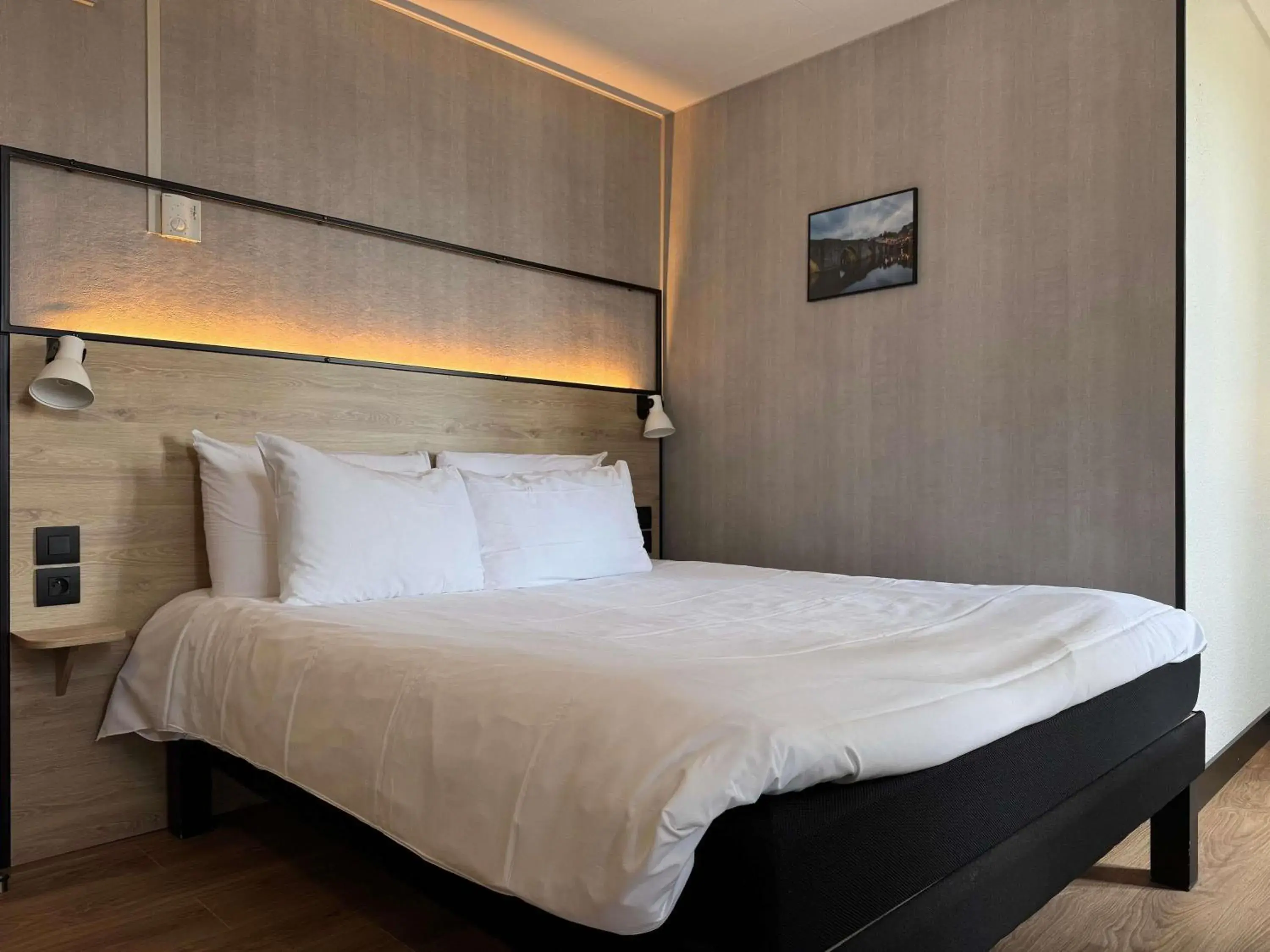 Bedroom, Bed in ibis Limoges Centre Bedroom, Bed in ibis Limoges Centre