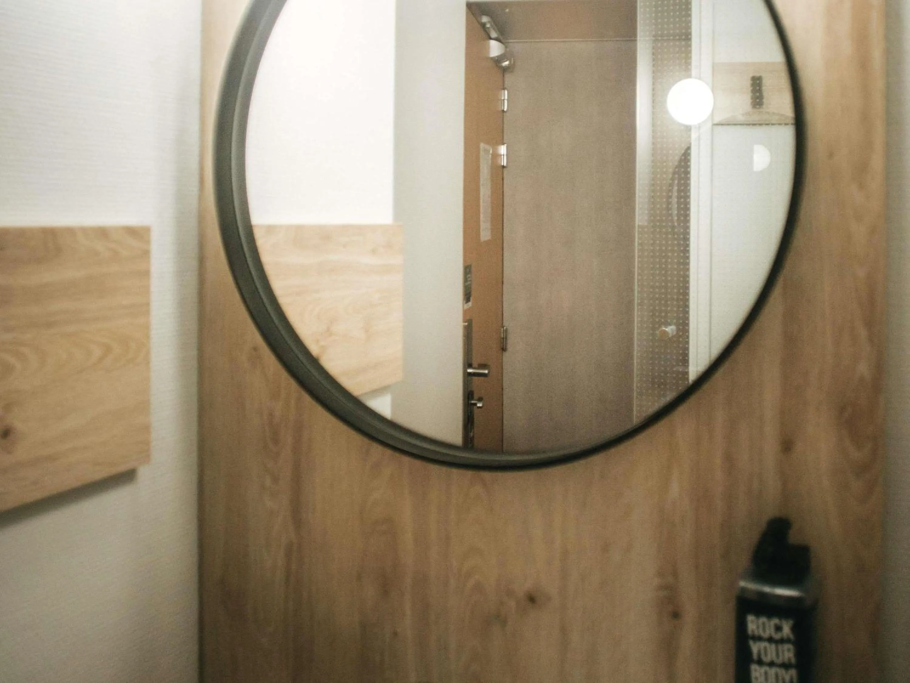 Bedroom in ibis Limoges Centre