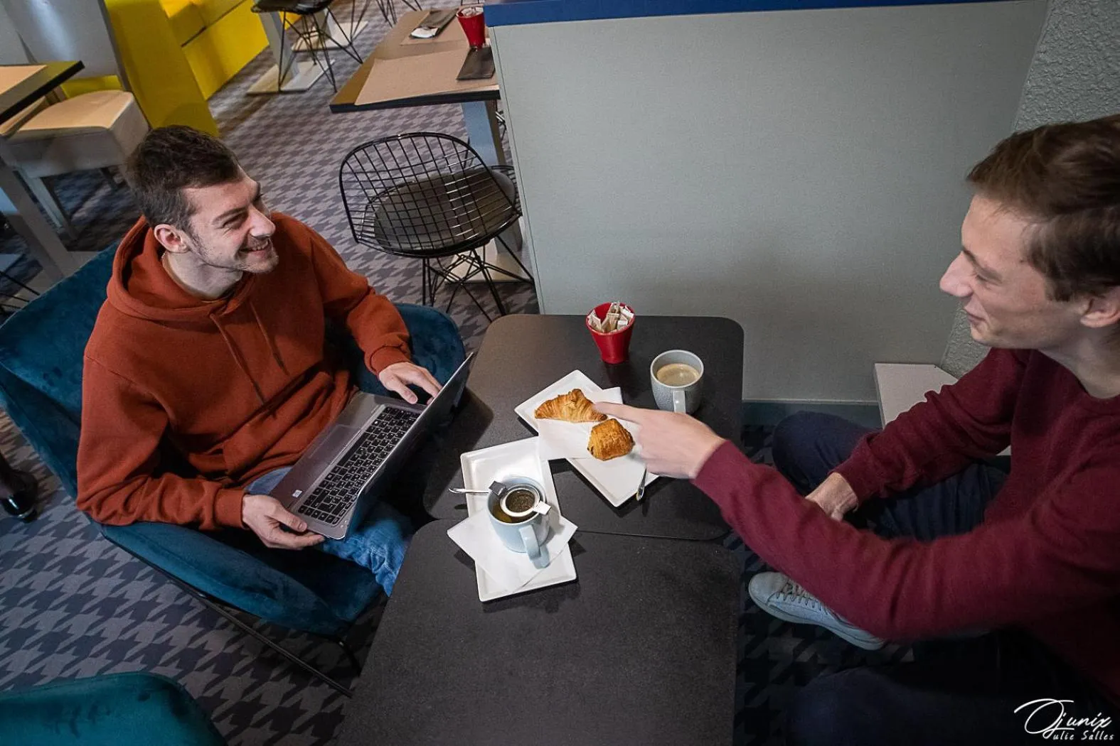 Seating area in ibis Limoges Centre