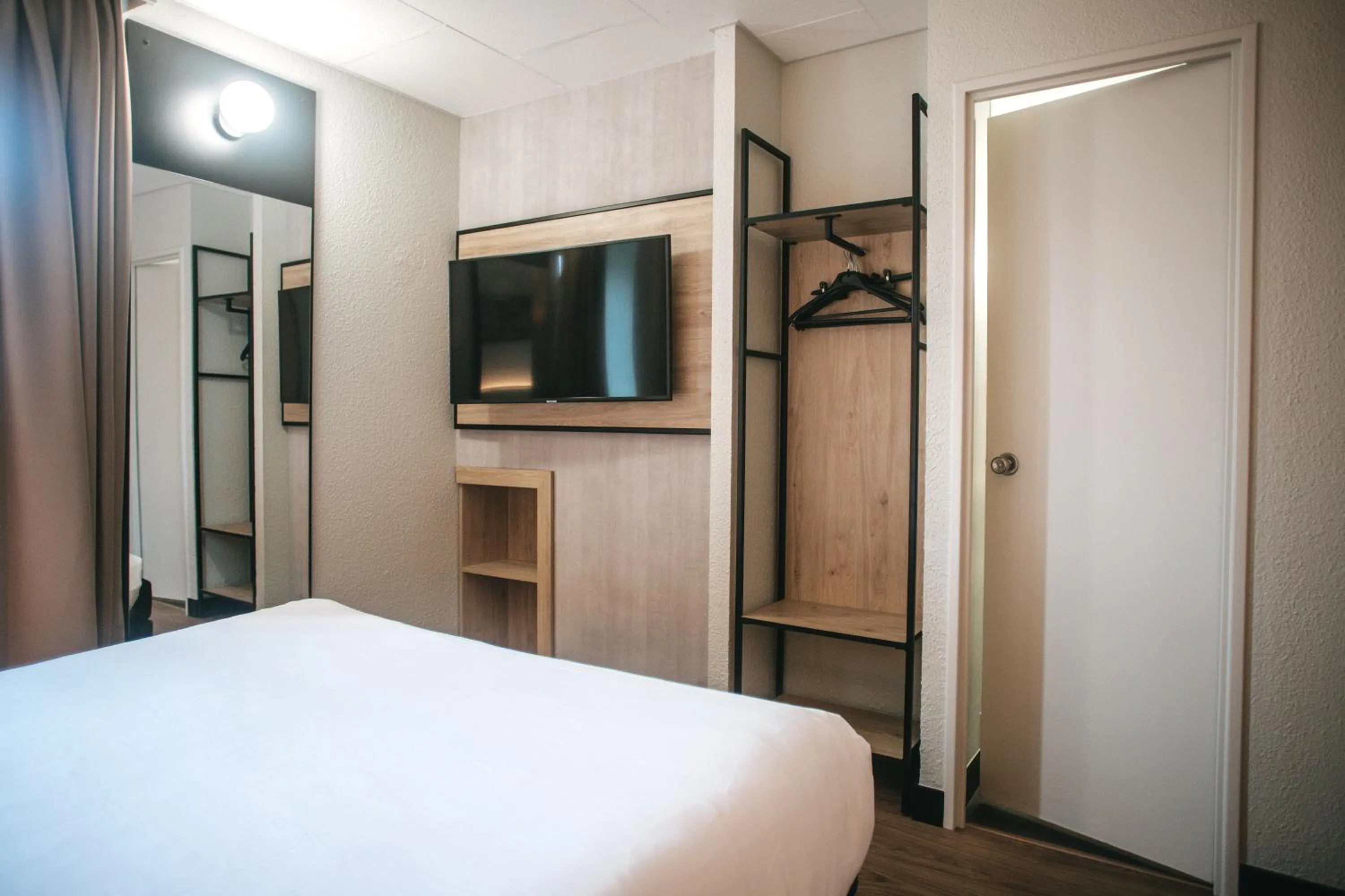 Bed in ibis Limoges Centre