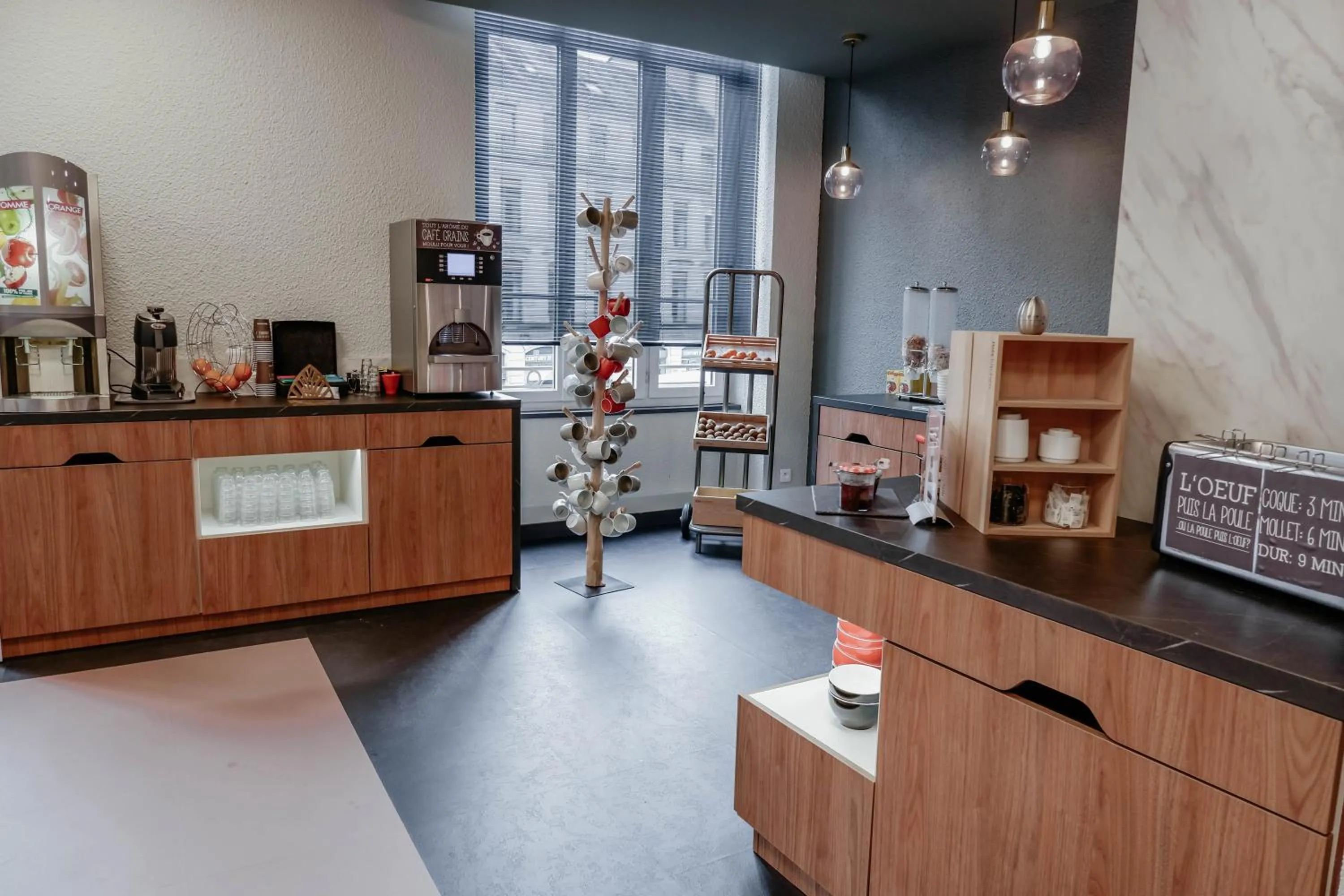 Food and drinks in ibis Limoges Centre