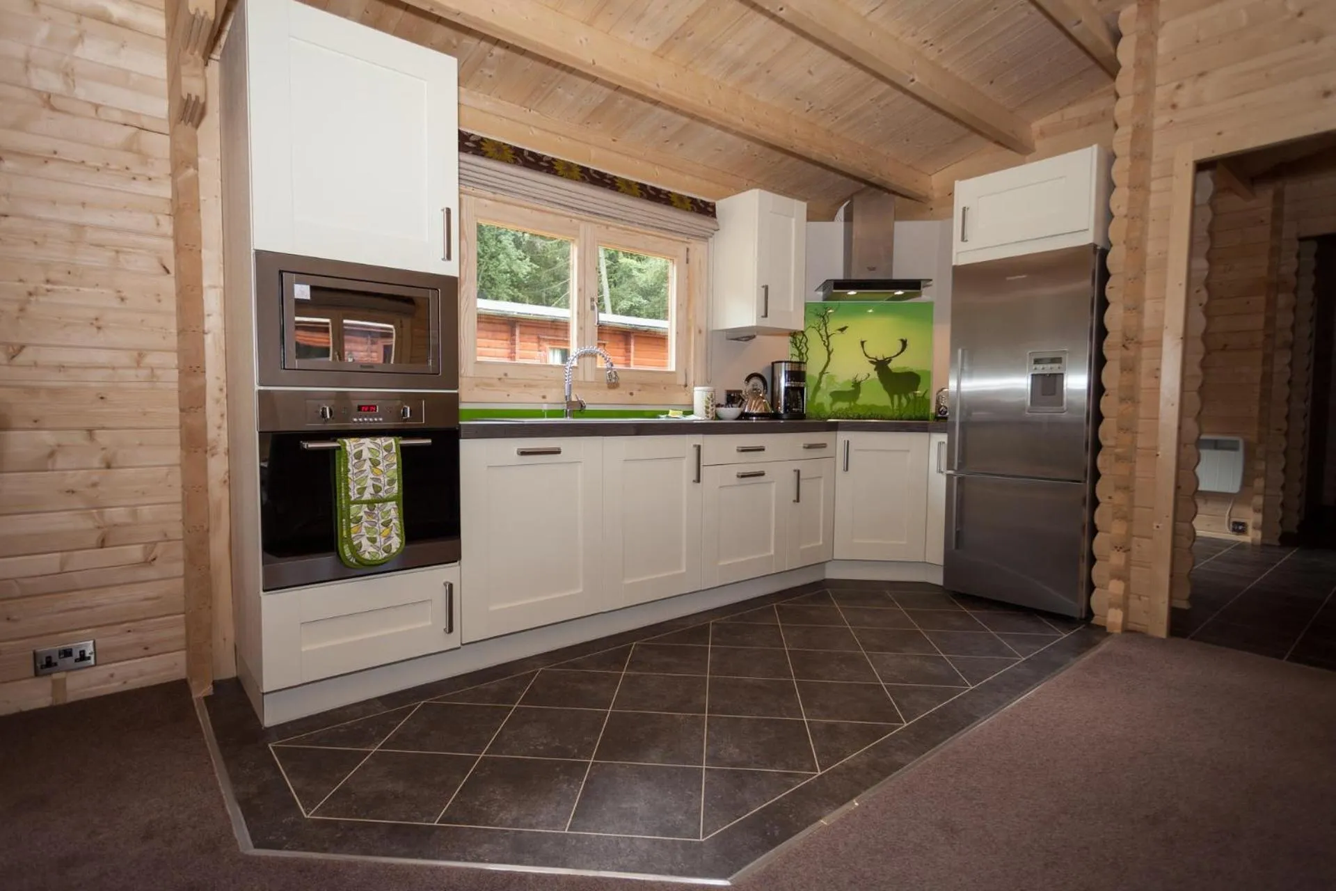 kitchen in iLodge 73