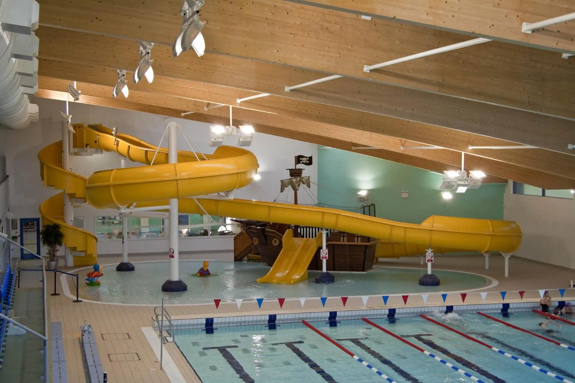 Swimming pool in iLodge 73