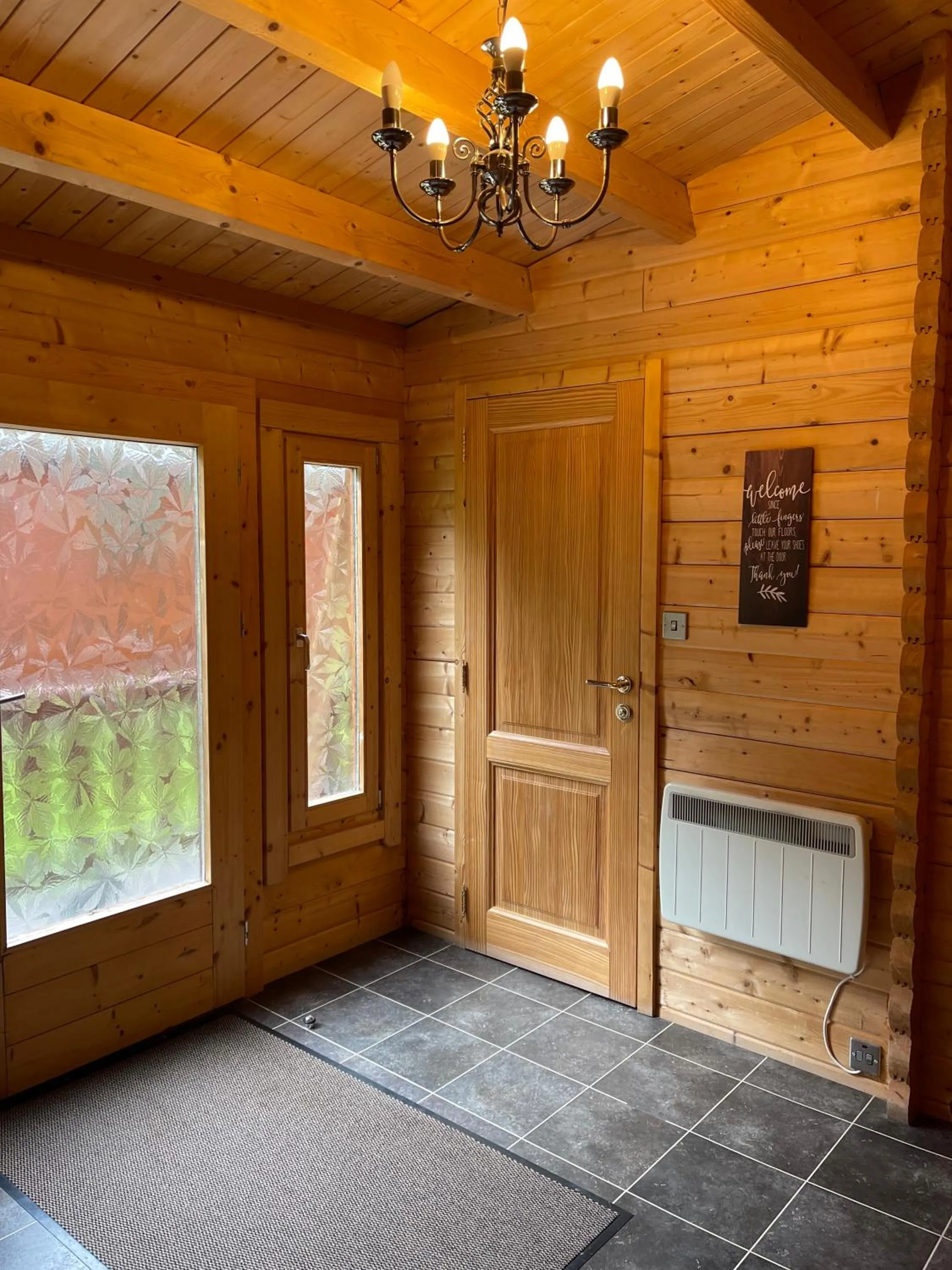 Facade/entrance in iLodge 73