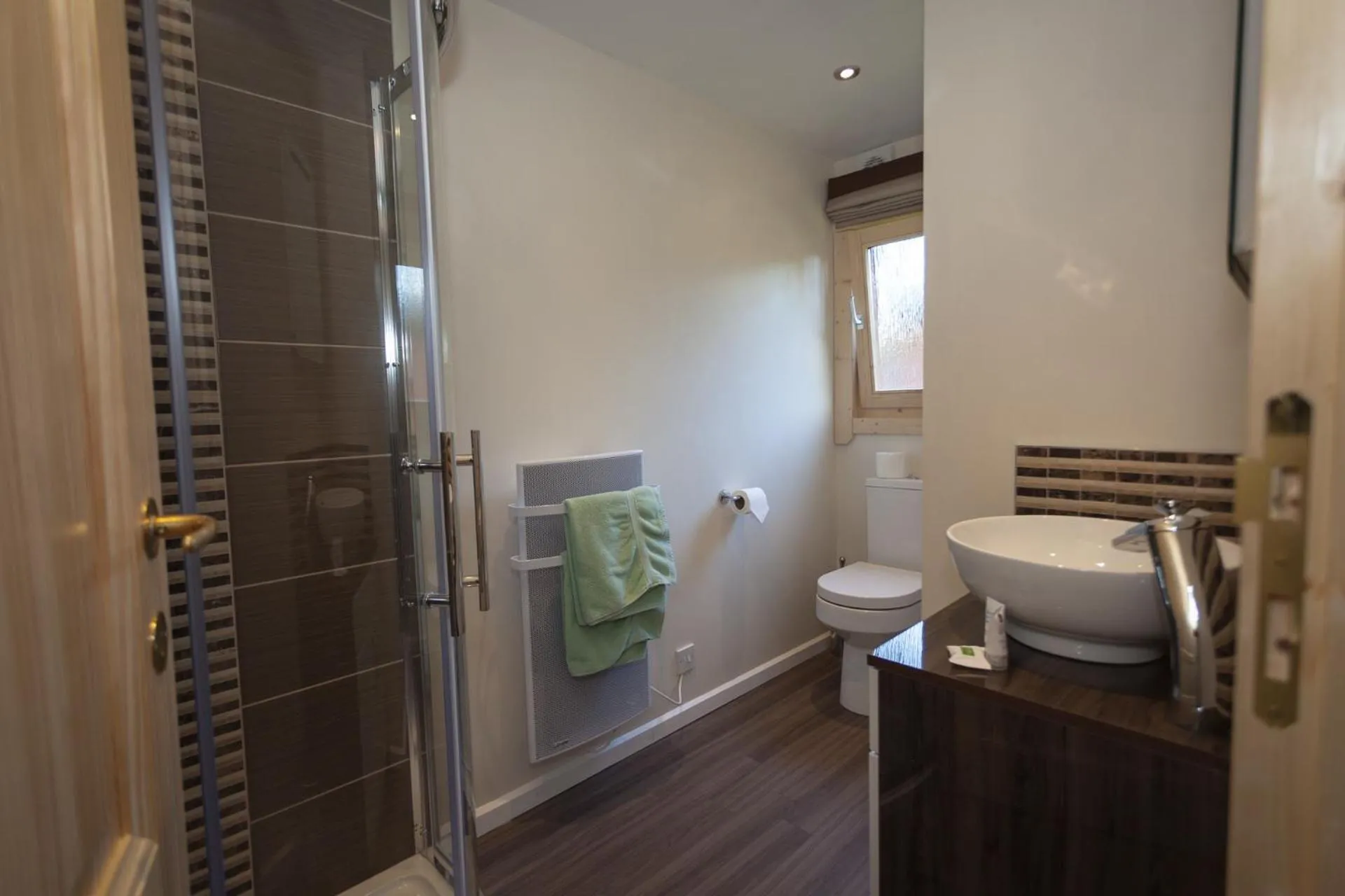 Shower in iLodge 73