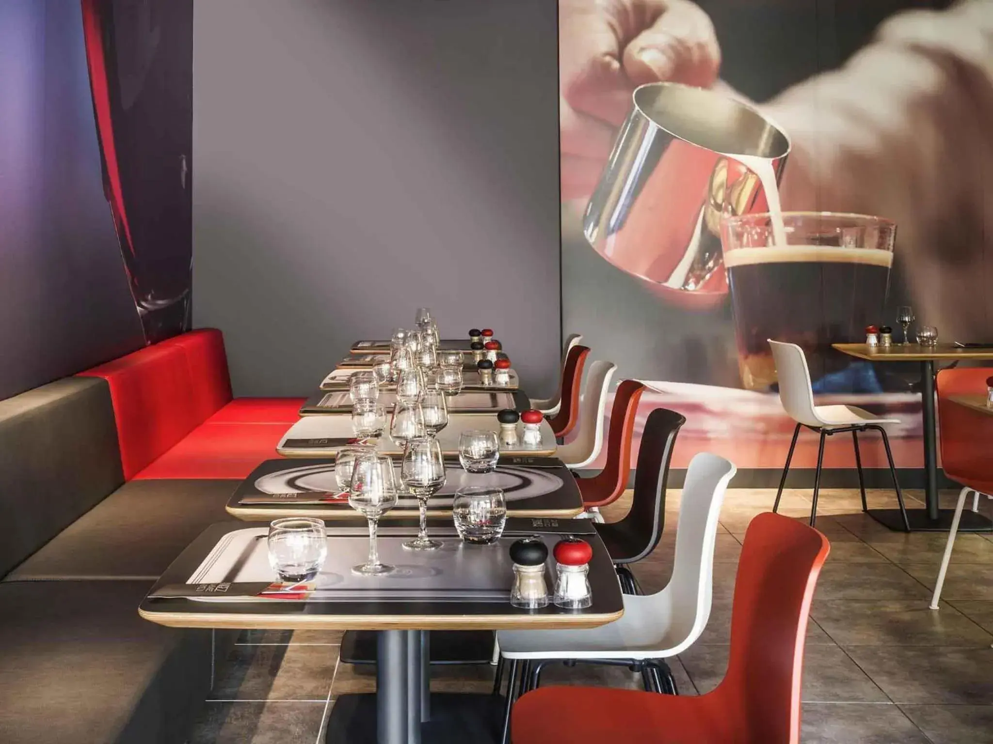 Restaurant/places to eat in ibis Nantes Centre Gare Sud Restaurant/places to eat in ibis Nantes Centre Gare Sud