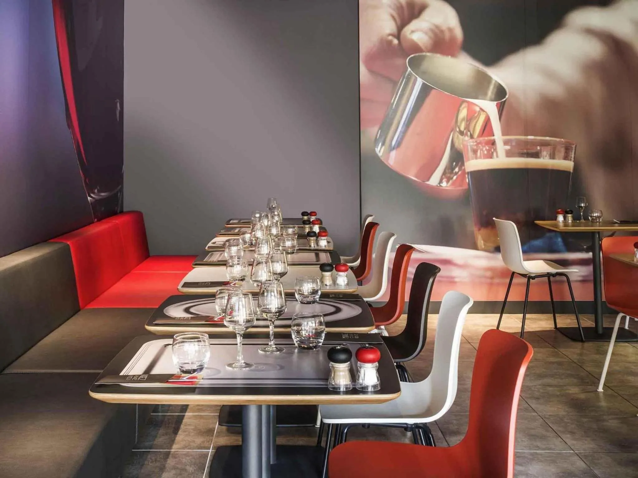 Restaurant/places to eat in ibis Nantes Centre Gare Sud