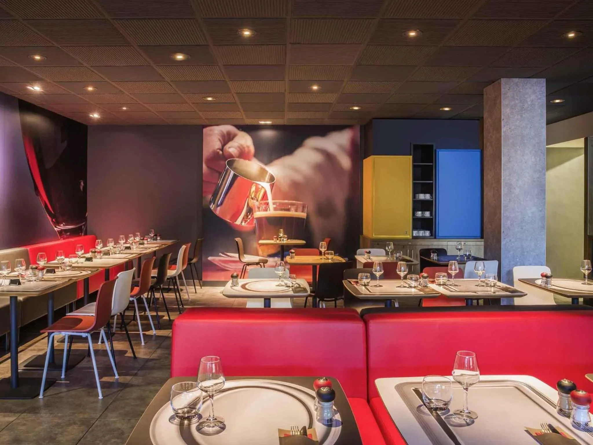 Restaurant/places to eat in ibis Nantes Centre Gare Sud