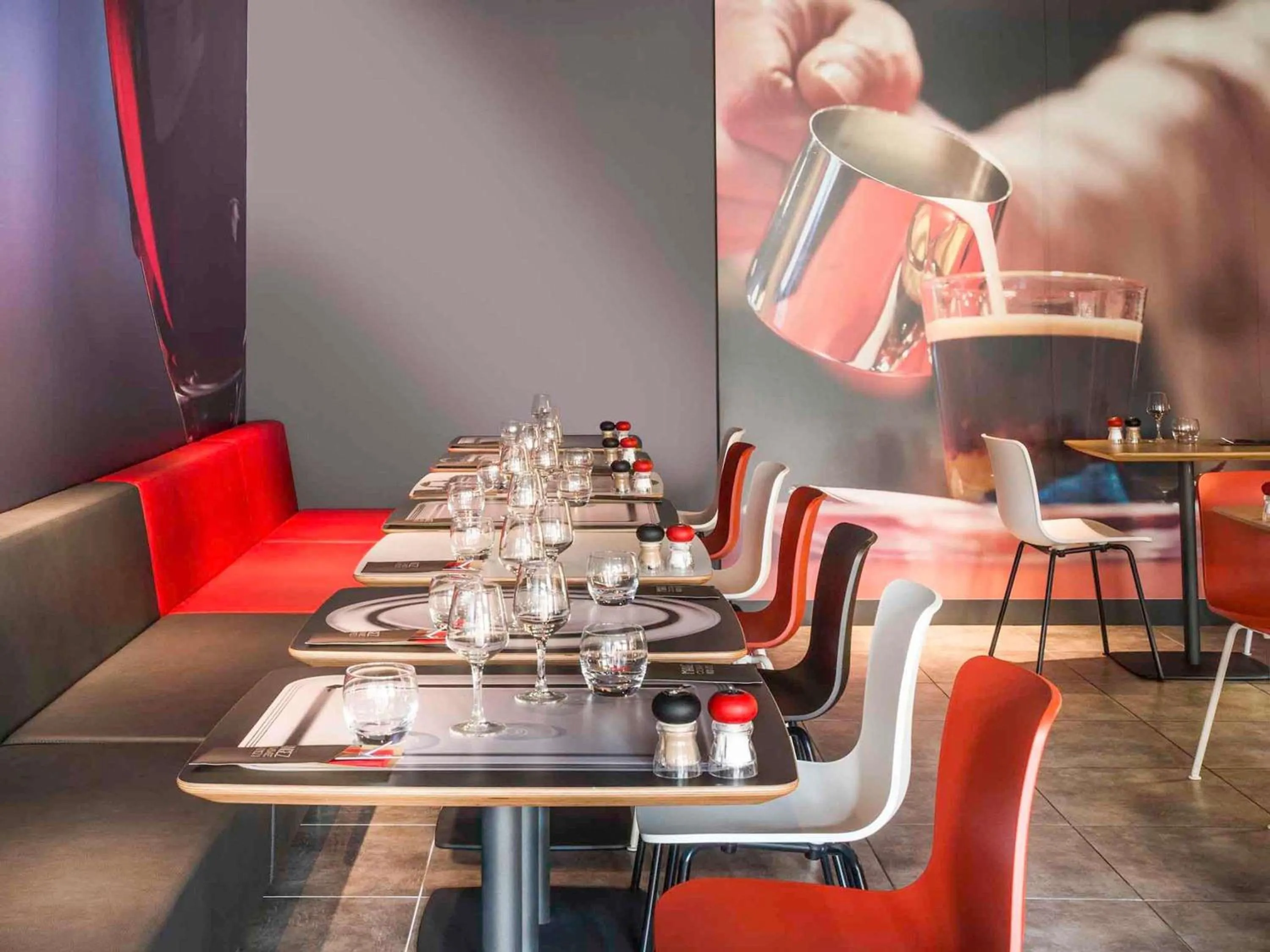 Restaurant/places to eat in ibis Nantes Centre Gare Sud