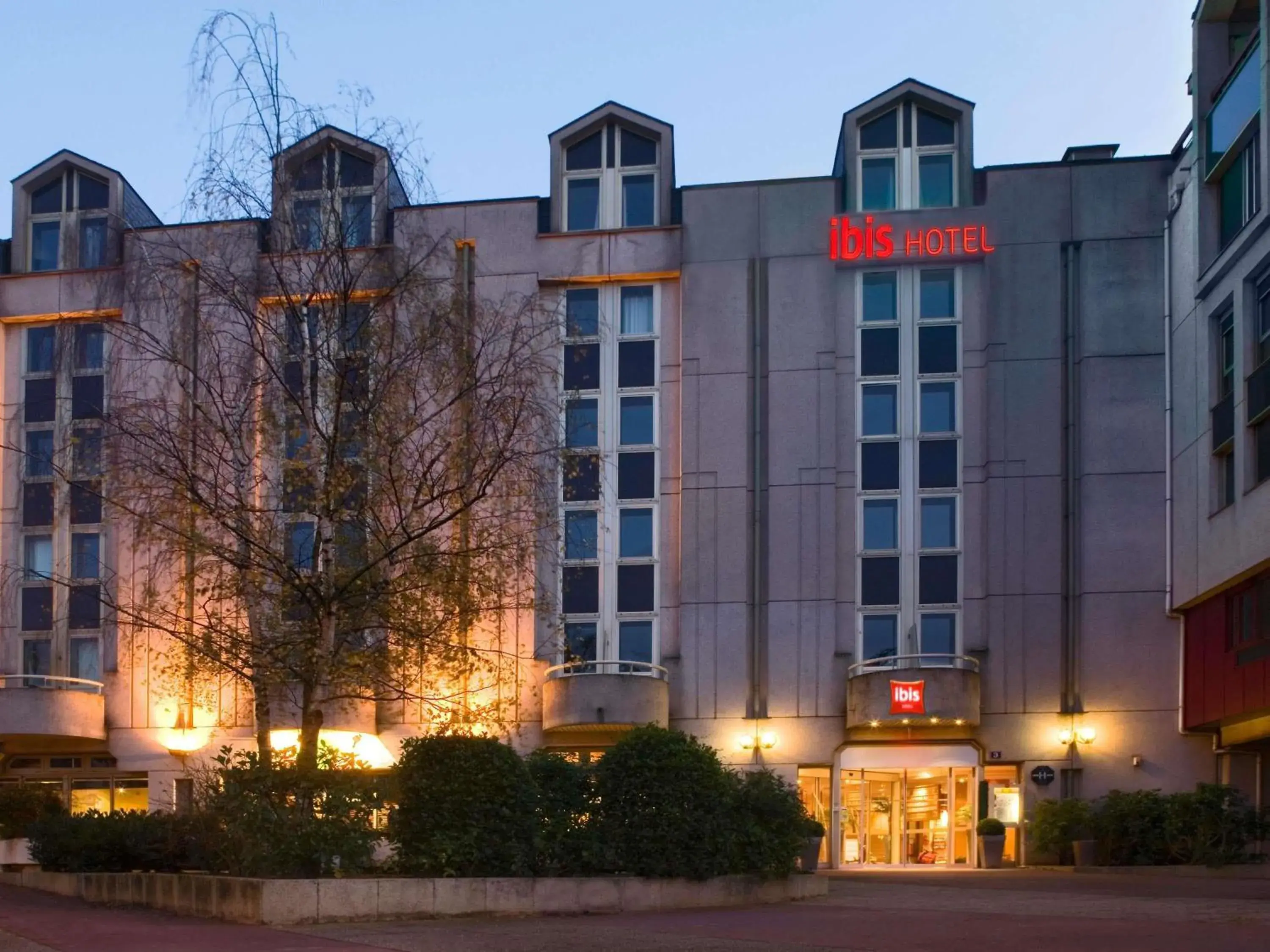 Property building in ibis Nantes Centre Gare Sud Property building in ibis Nantes Centre Gare Sud