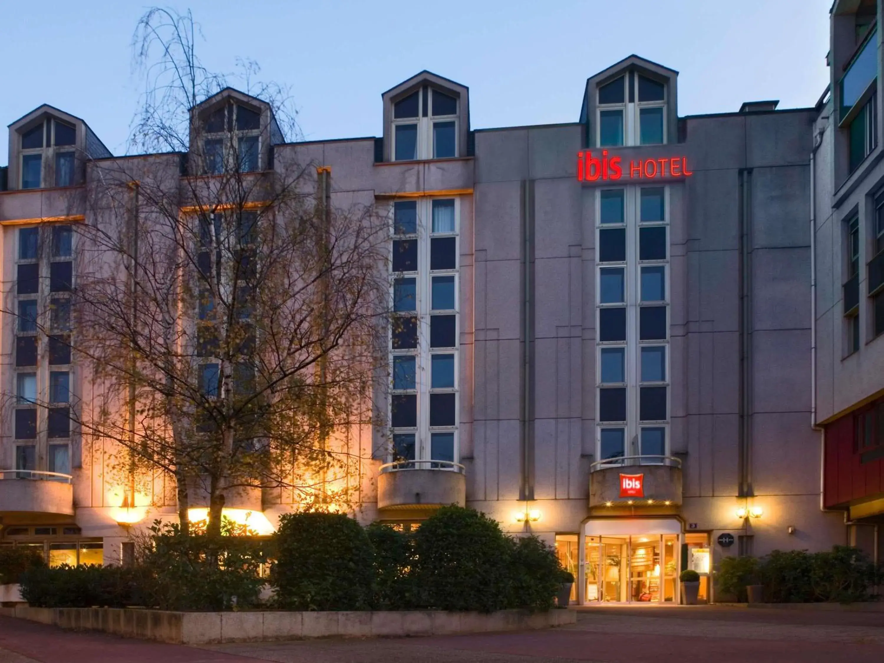 Property building in ibis Nantes Centre Gare Sud Property building in ibis Nantes Centre Gare Sud