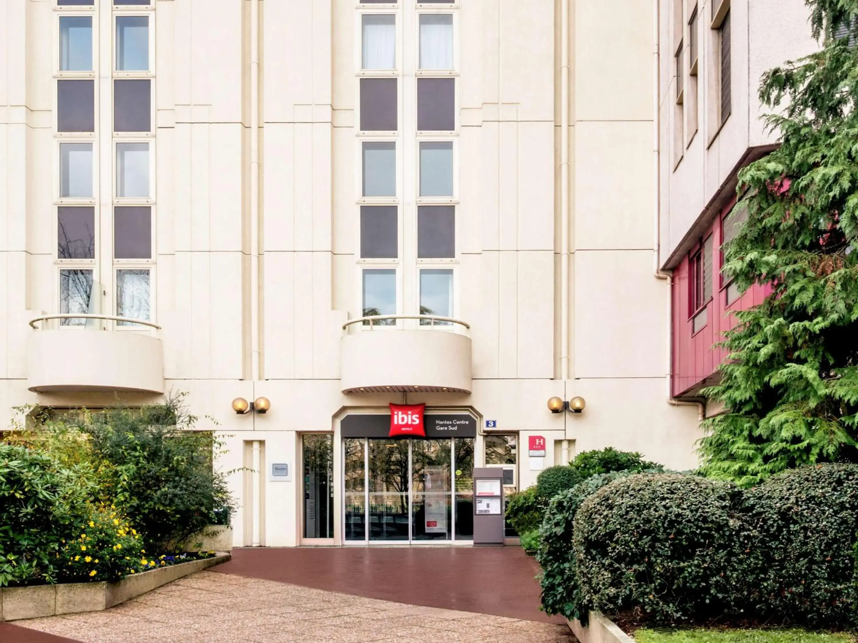 Property building in ibis Nantes Centre Gare Sud Property building in ibis Nantes Centre Gare Sud