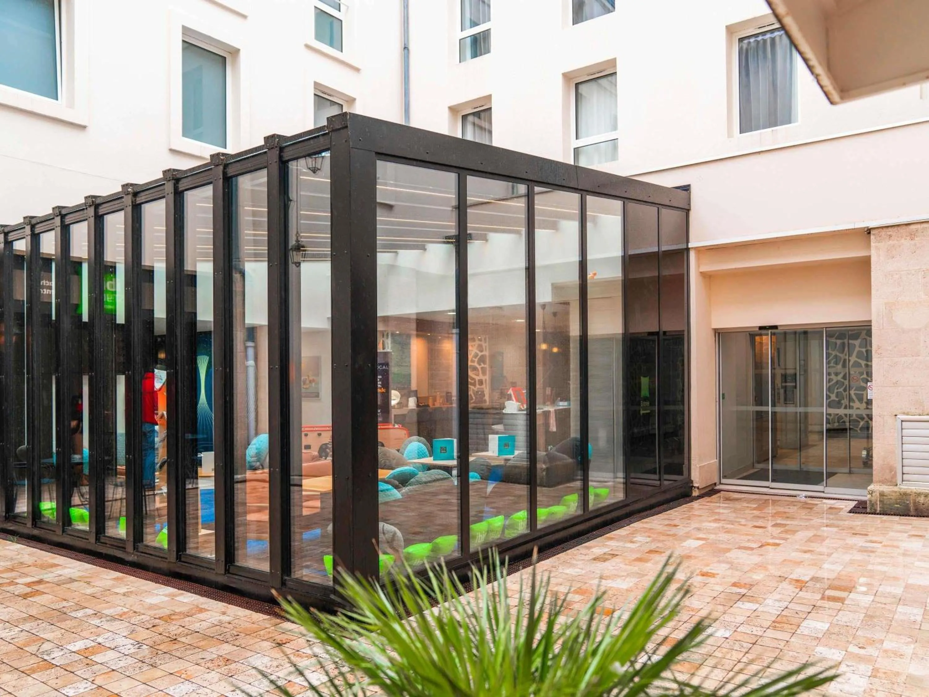 Property building in ibis Styles La Rochelle Centre Vieux Port