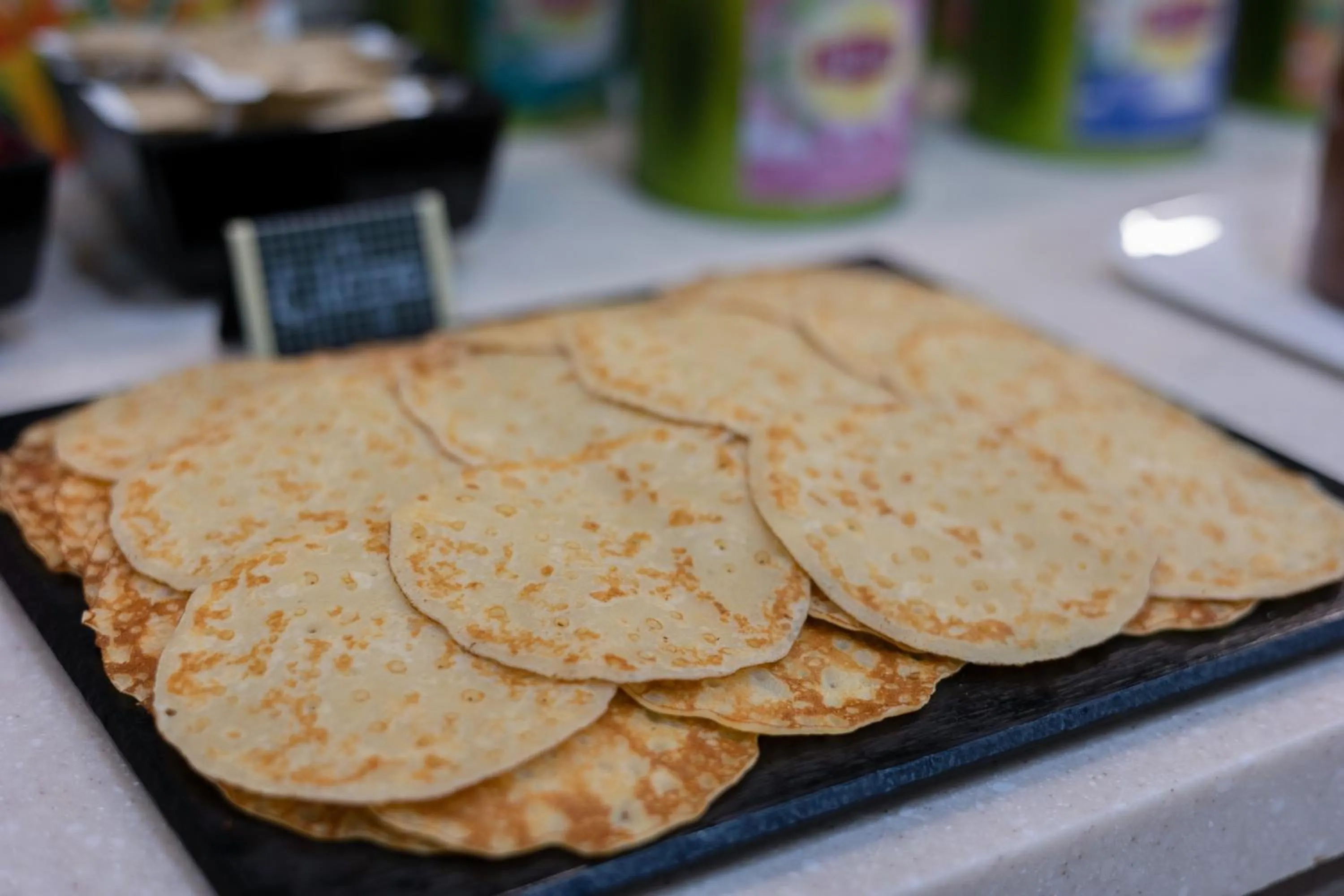 Restaurant/places to eat in ibis Styles La Rochelle Centre Vieux Port