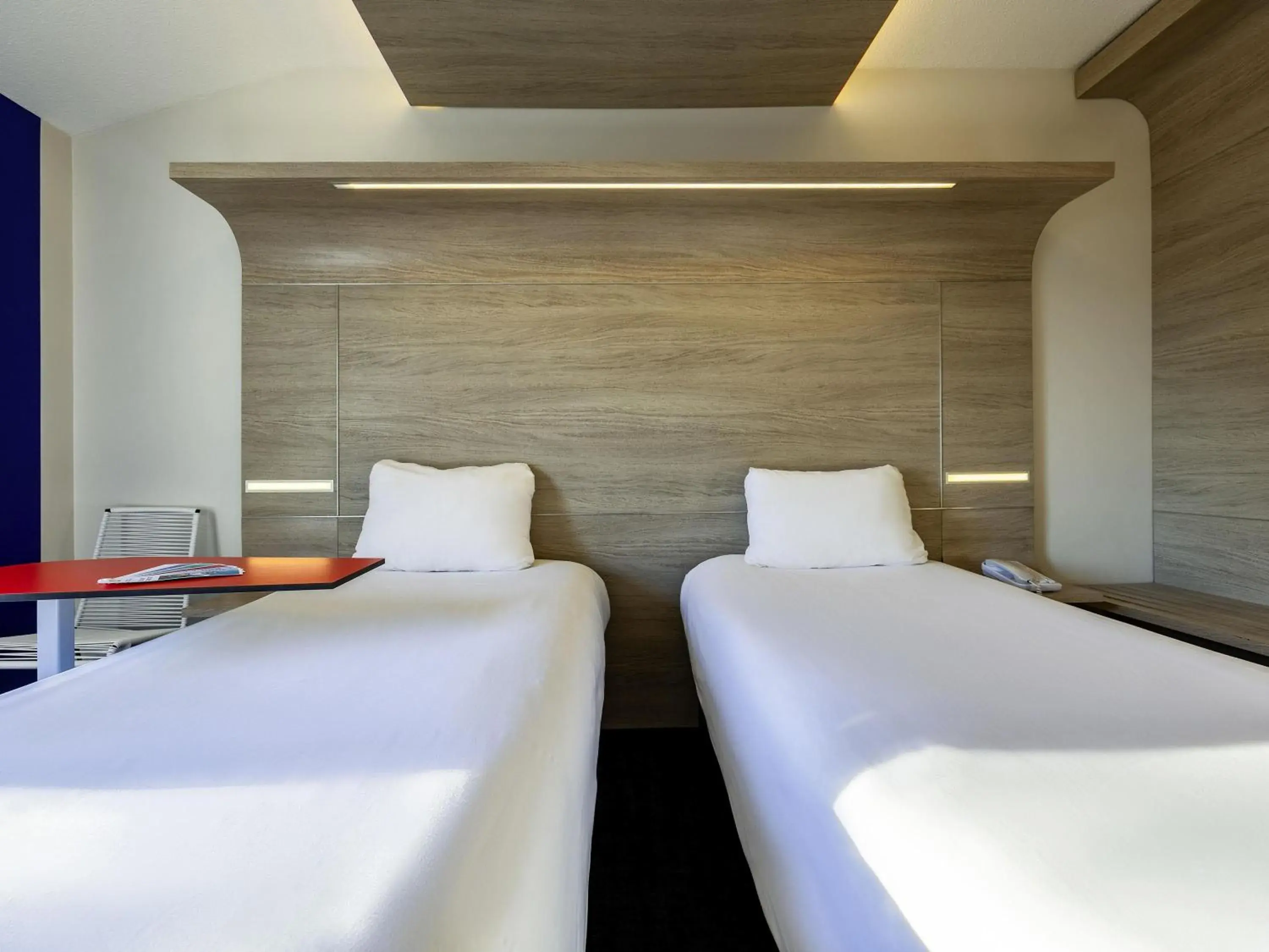 Bedroom, Bed in ibis Styles La Rochelle Centre Vieux Port Bedroom, Bed in ibis Styles La Rochelle Centre Vieux Port