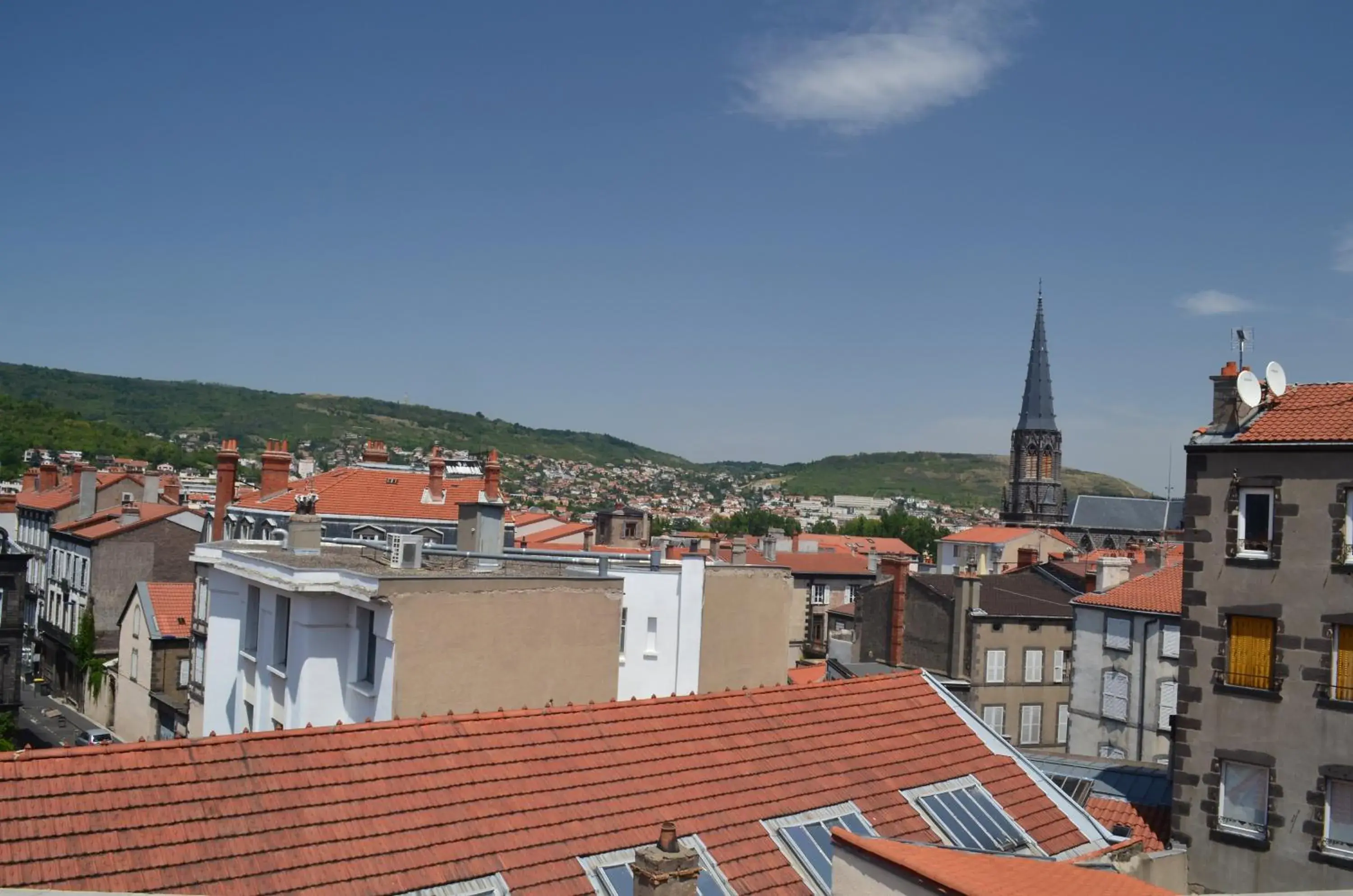 City view in The Originals City Hotel Artyster Clermont Ferrand City view in The Originals City Hotel Artyster Clermont Ferrand