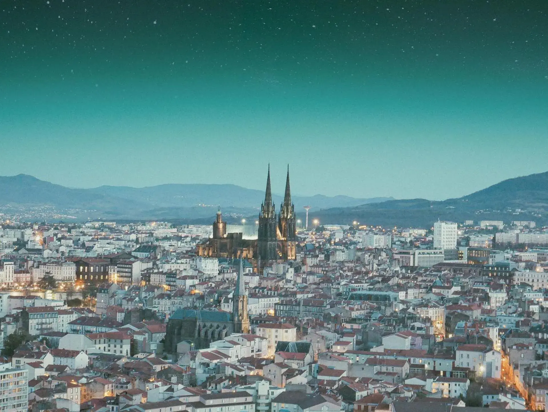 City view in The Originals City Hotel Artyster Clermont Ferrand City view in The Originals City Hotel Artyster Clermont Ferrand