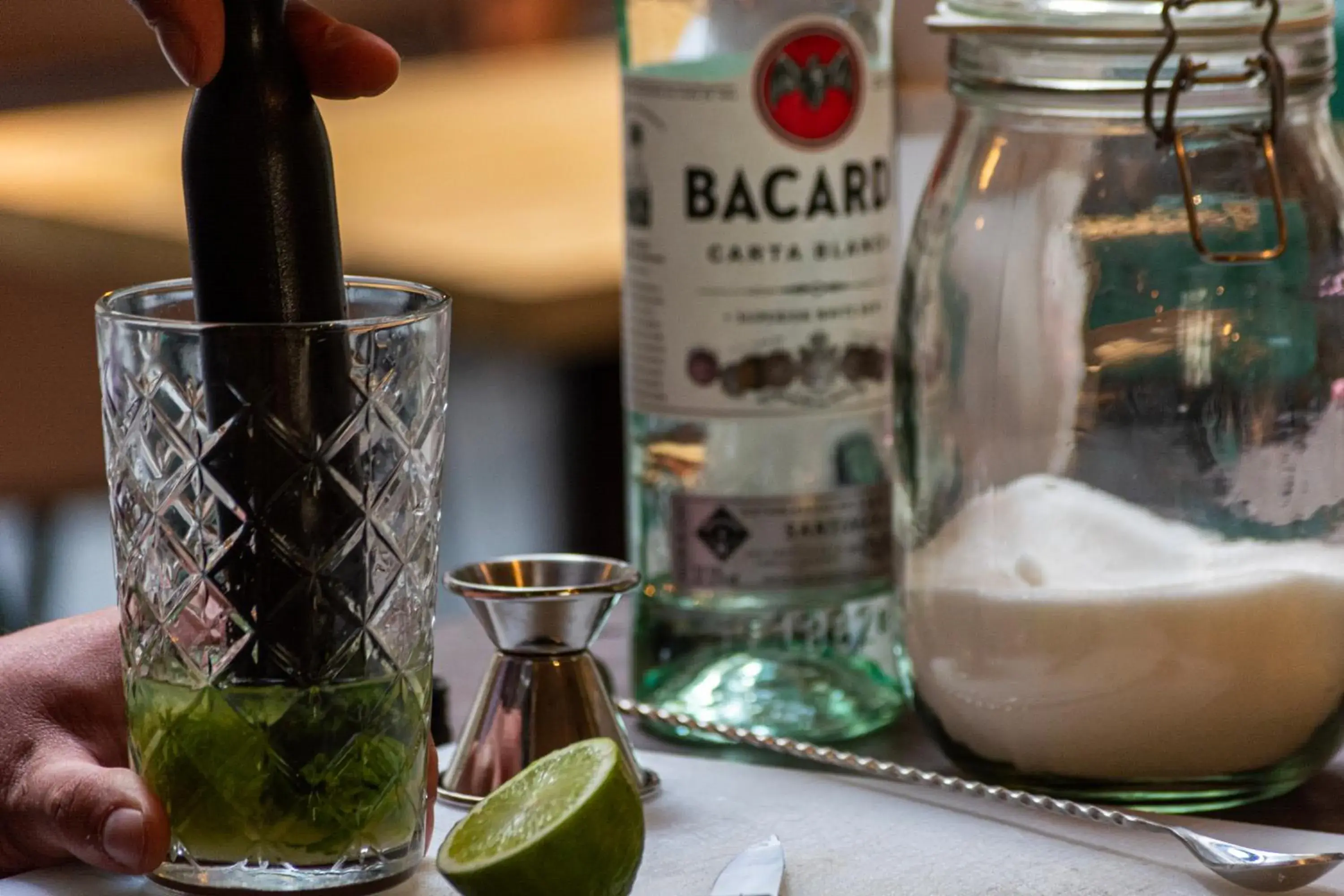 Lounge or bar in The Originals City Hotel Artyster Clermont Ferrand Lounge or bar in The Originals City Hotel Artyster Clermont Ferrand