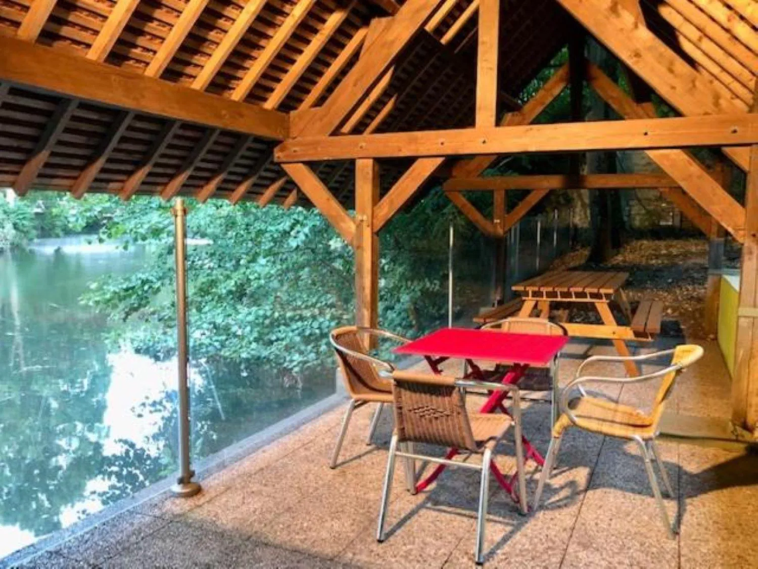 Garden view in B&B HOTEL Chartres Centre Cathédrale 3 étoiles