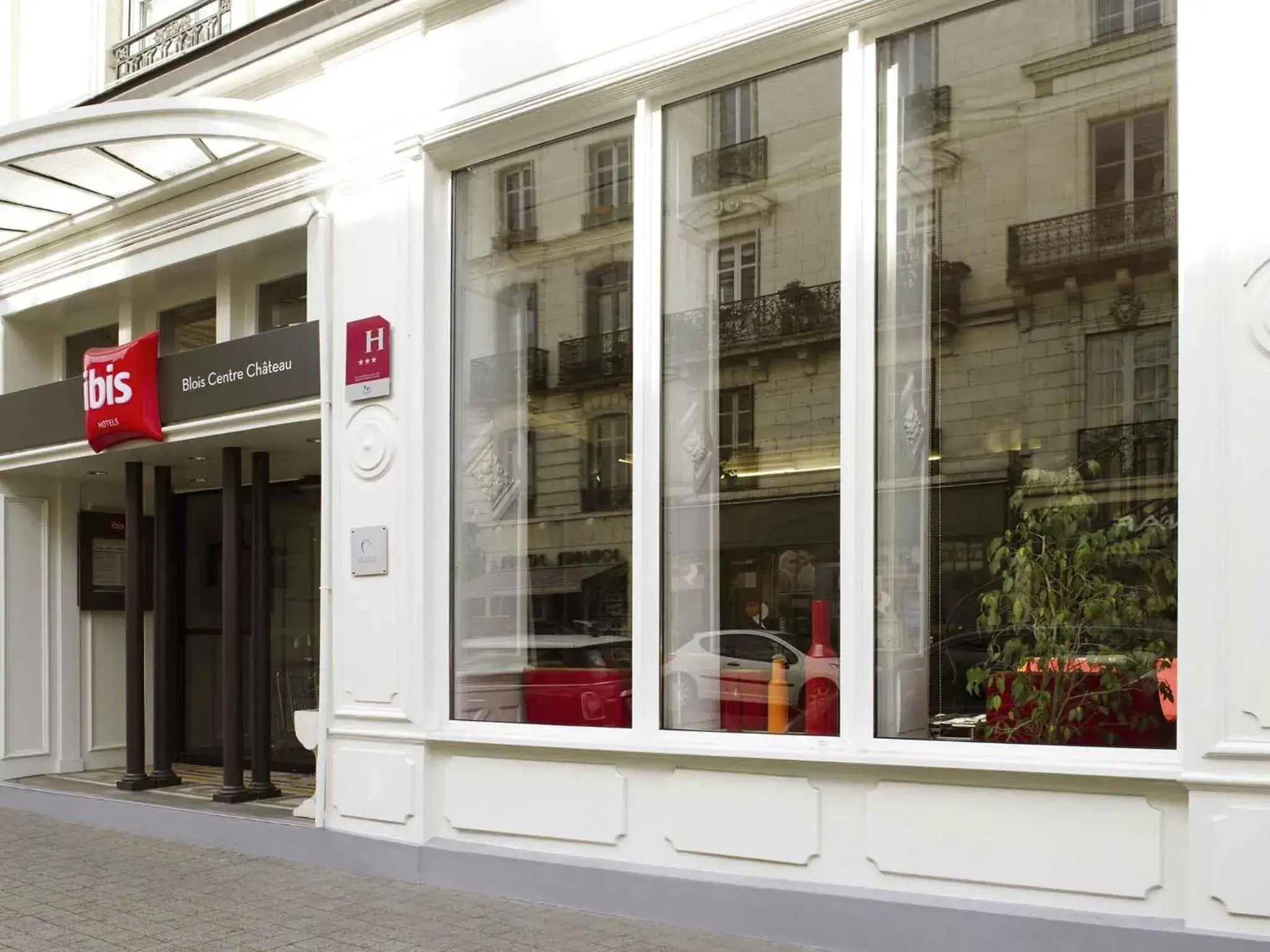 Property building in ibis Blois Centre Château Property building in ibis Blois Centre Château