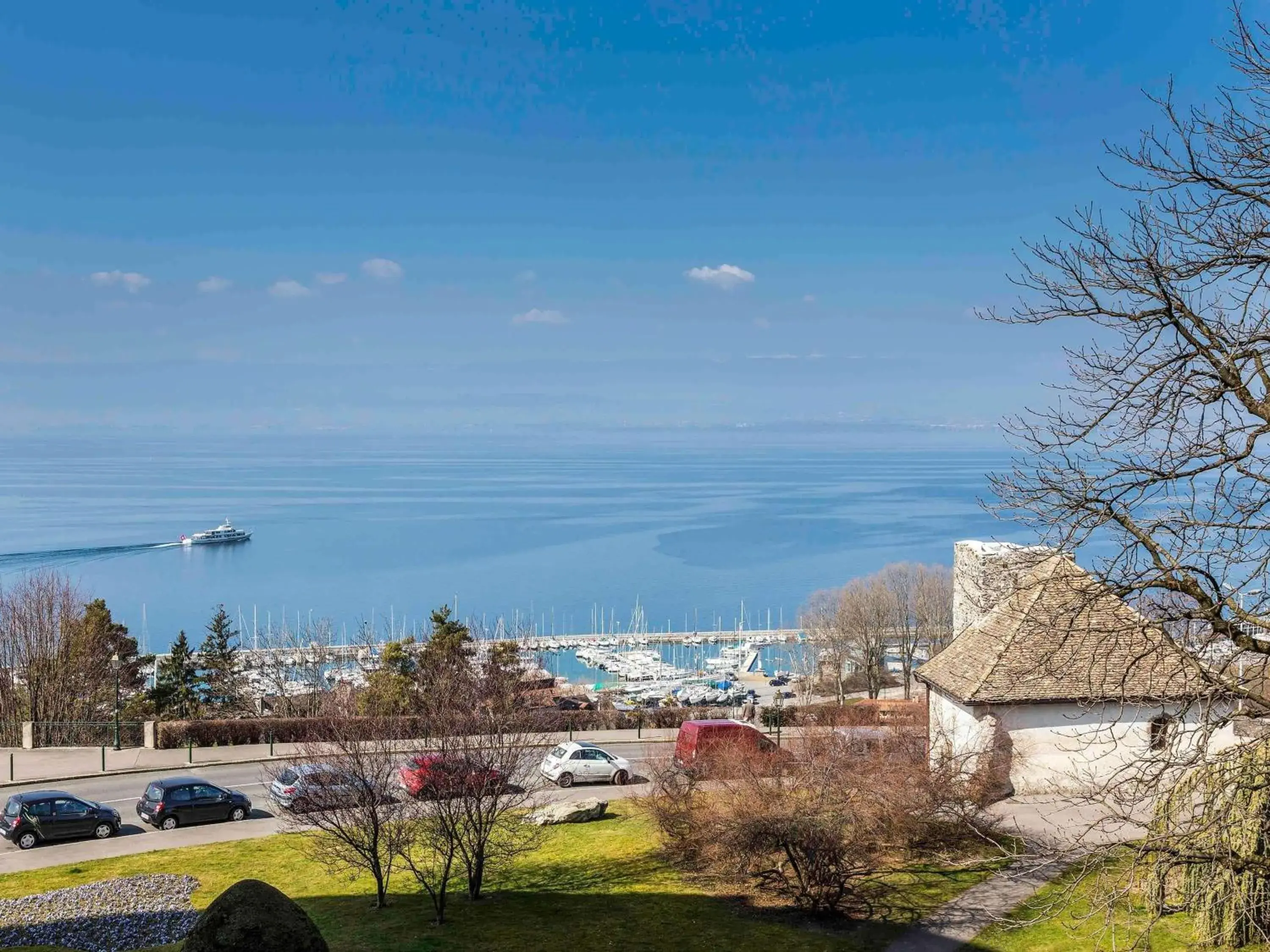 Bedroom in ibis Thonon Centre Bedroom in ibis Thonon Centre