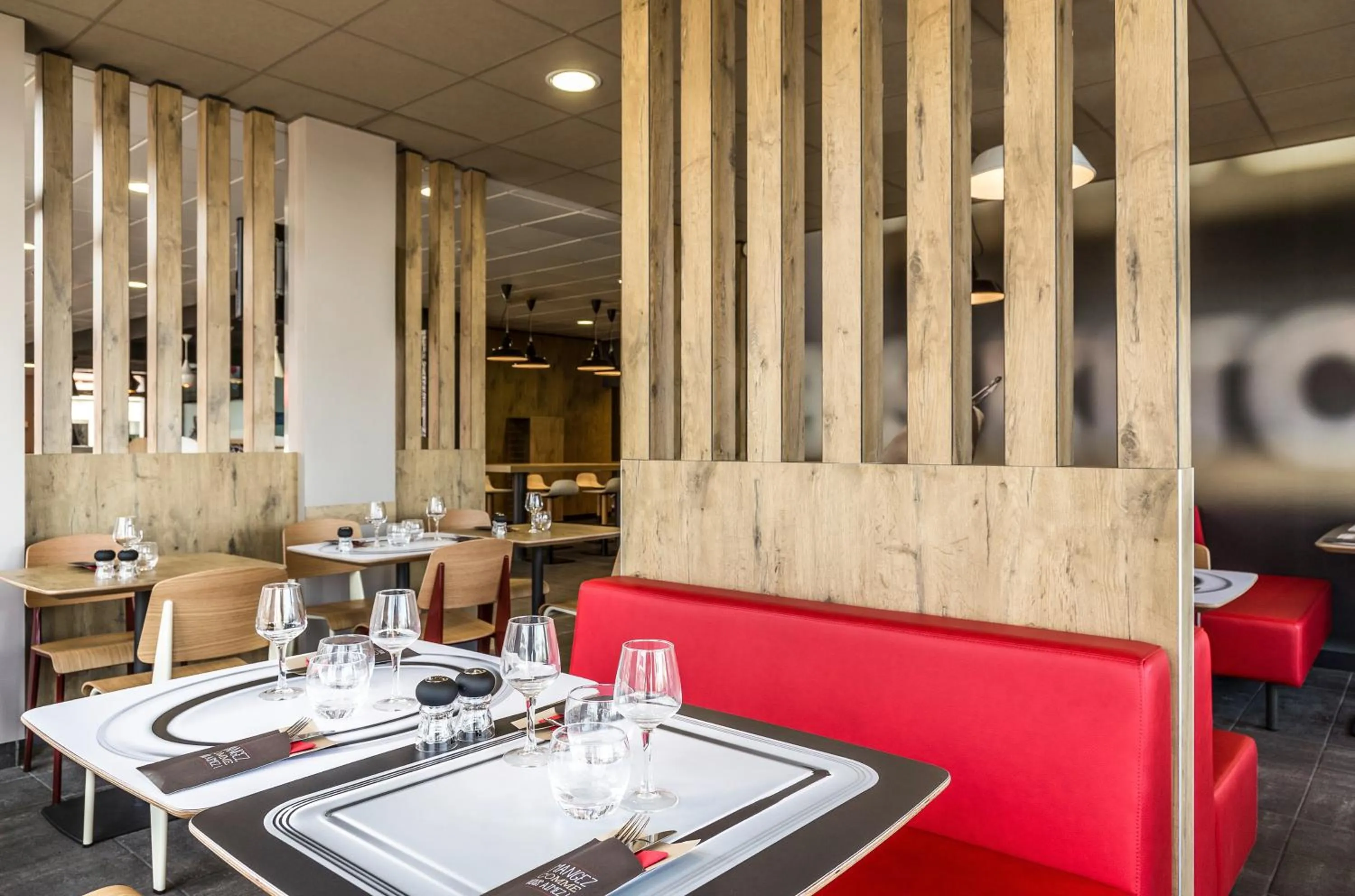 Restaurant/places to eat in ibis Thonon Centre