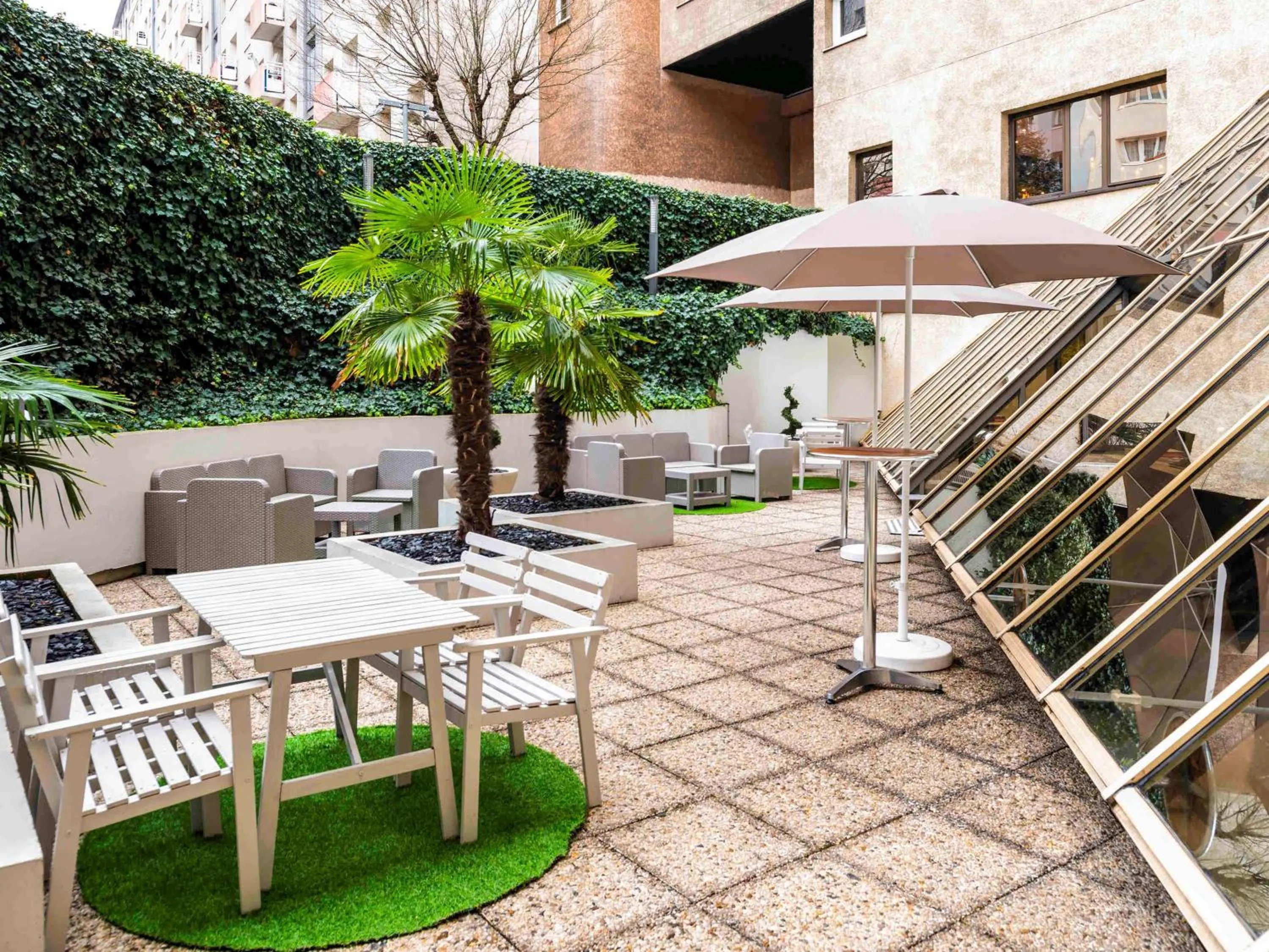 Property building in ibis Paris Alesia Montparnasse
