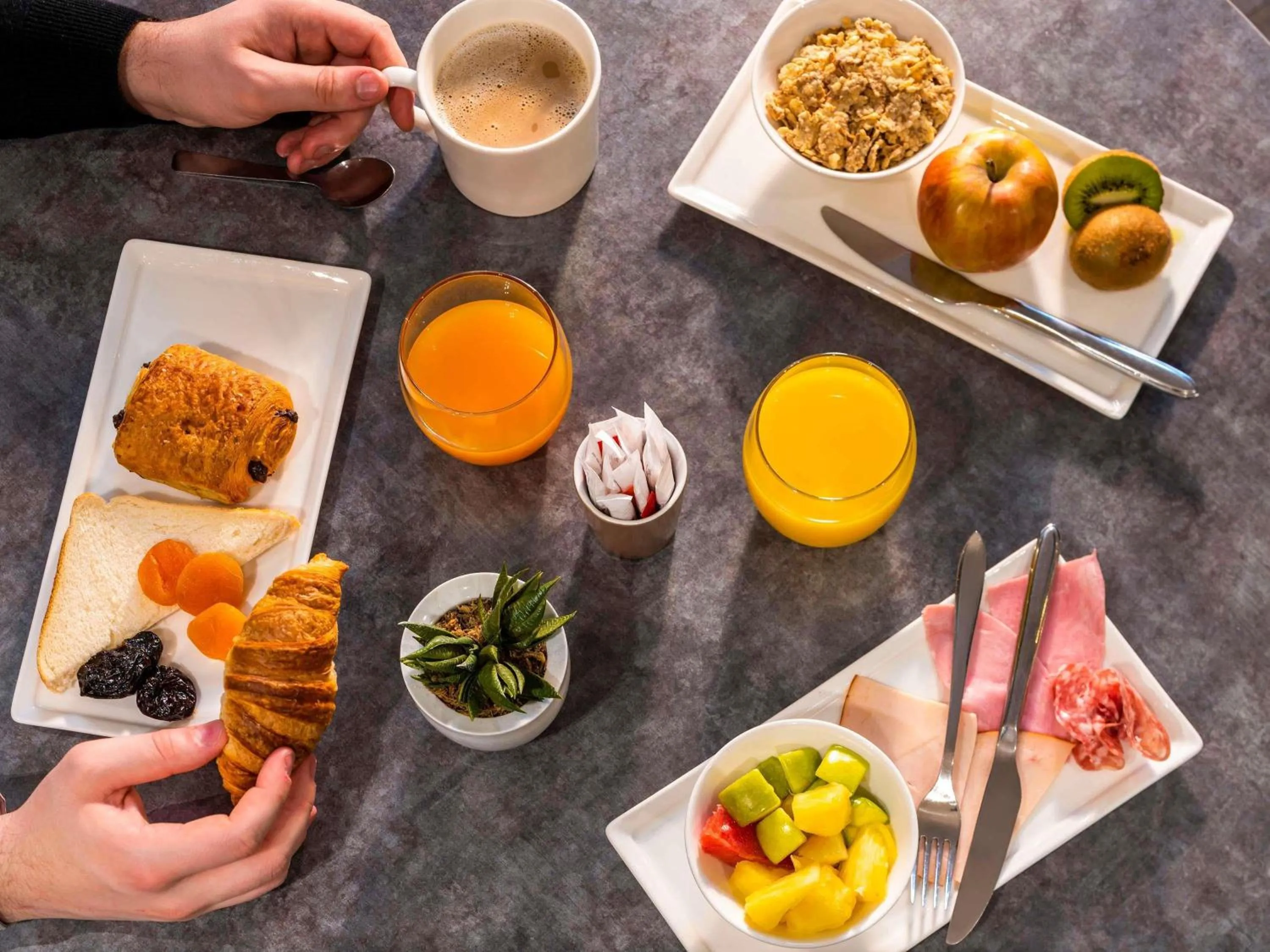 Breakfast in ibis Paris Alesia Montparnasse