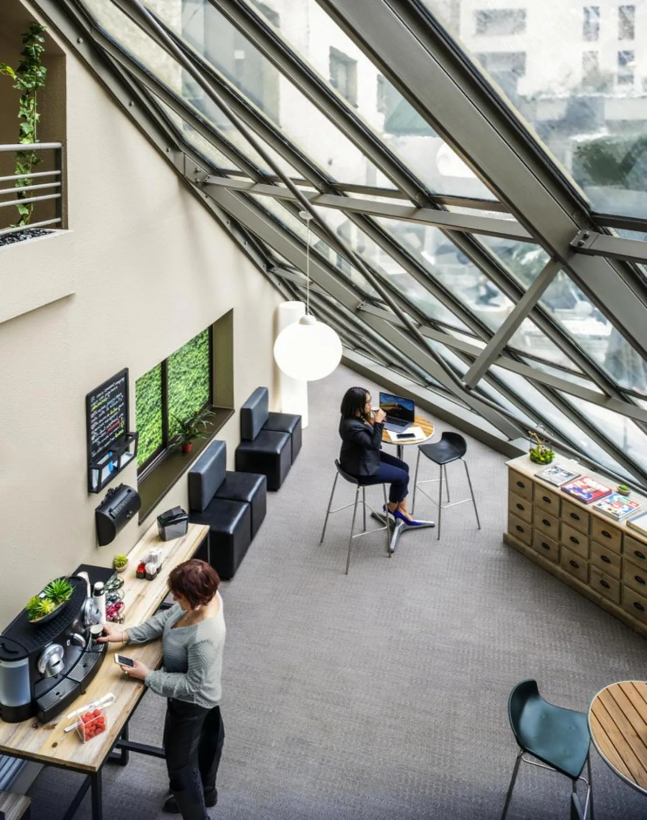 Meeting/conference room in ibis Paris Alesia Montparnasse