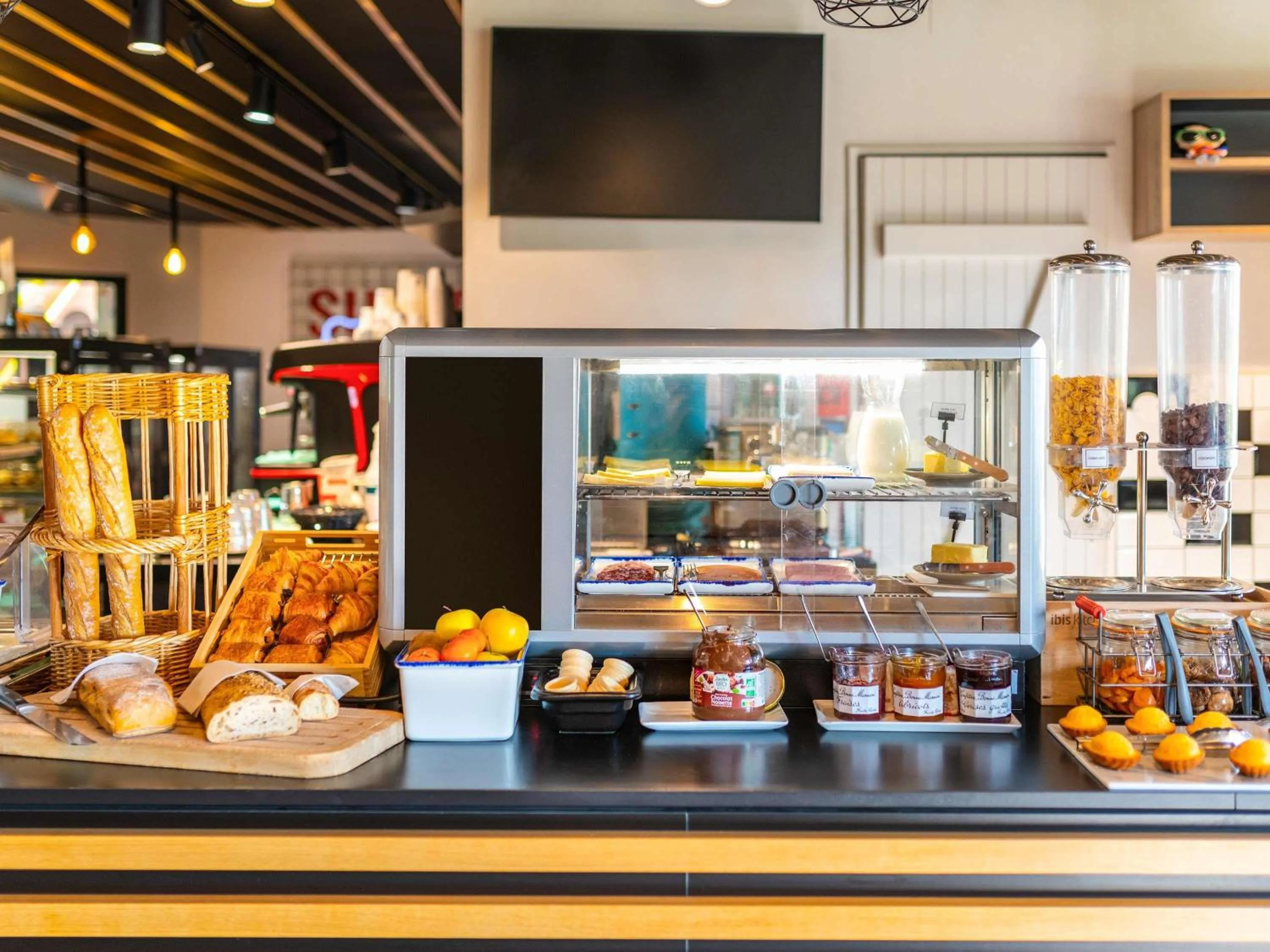 Breakfast in ibis Besançon Marchaux