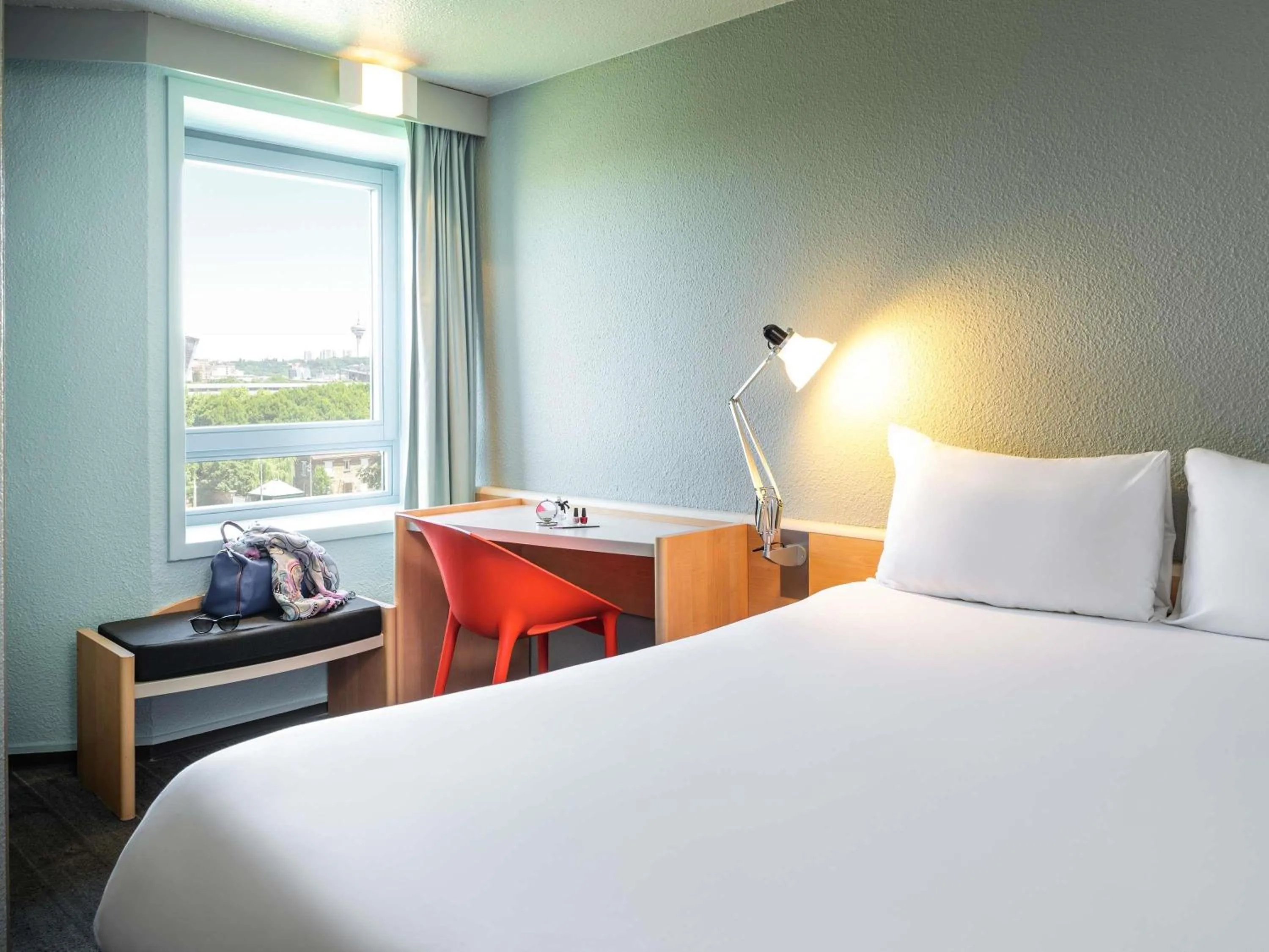 Other, Bed in ibis Paris La Villette Cité des Sciences 19ème