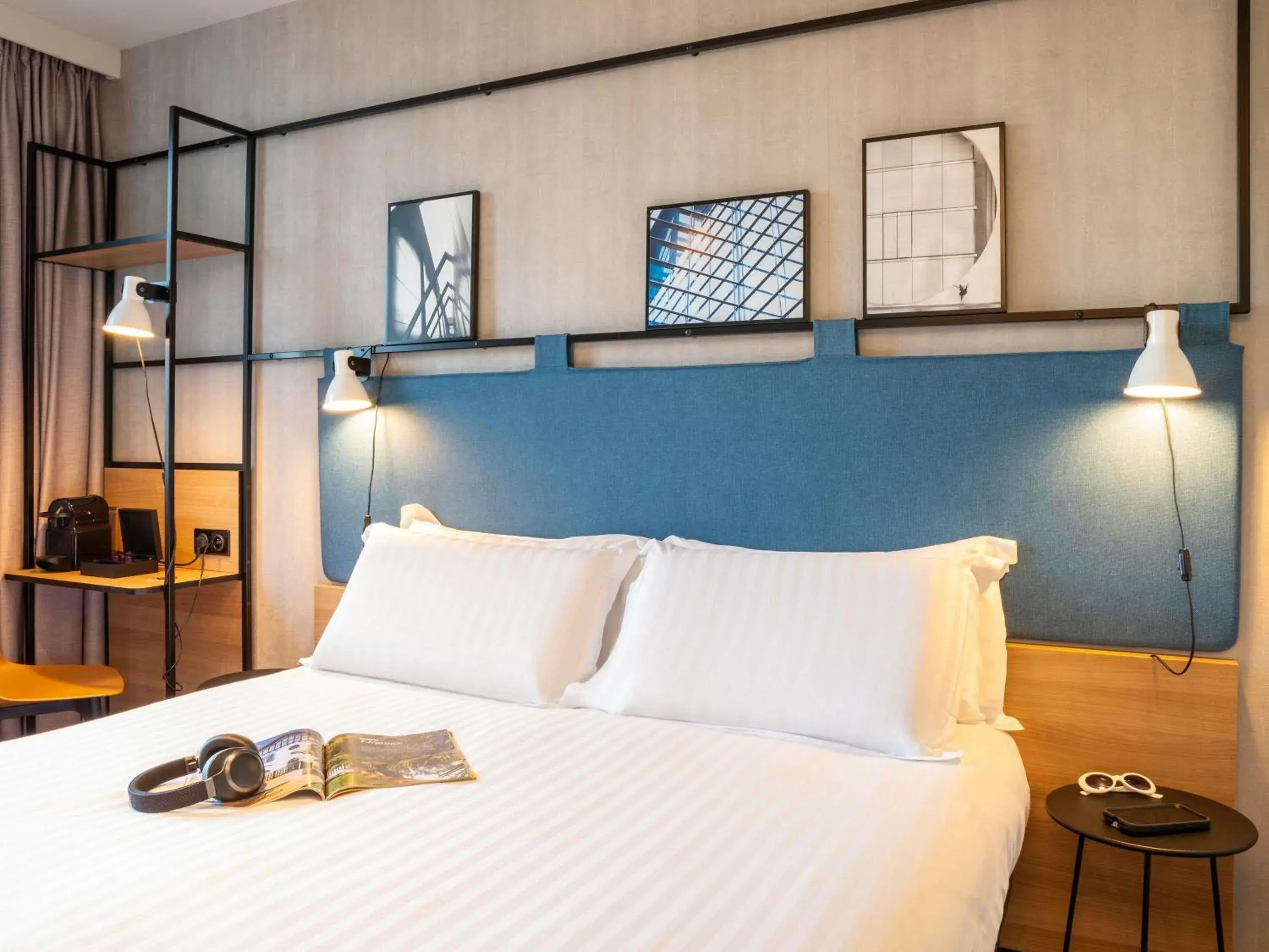 Bedroom, Bed in ibis Paris CDG Airport Bedroom, Bed in ibis Paris CDG Airport