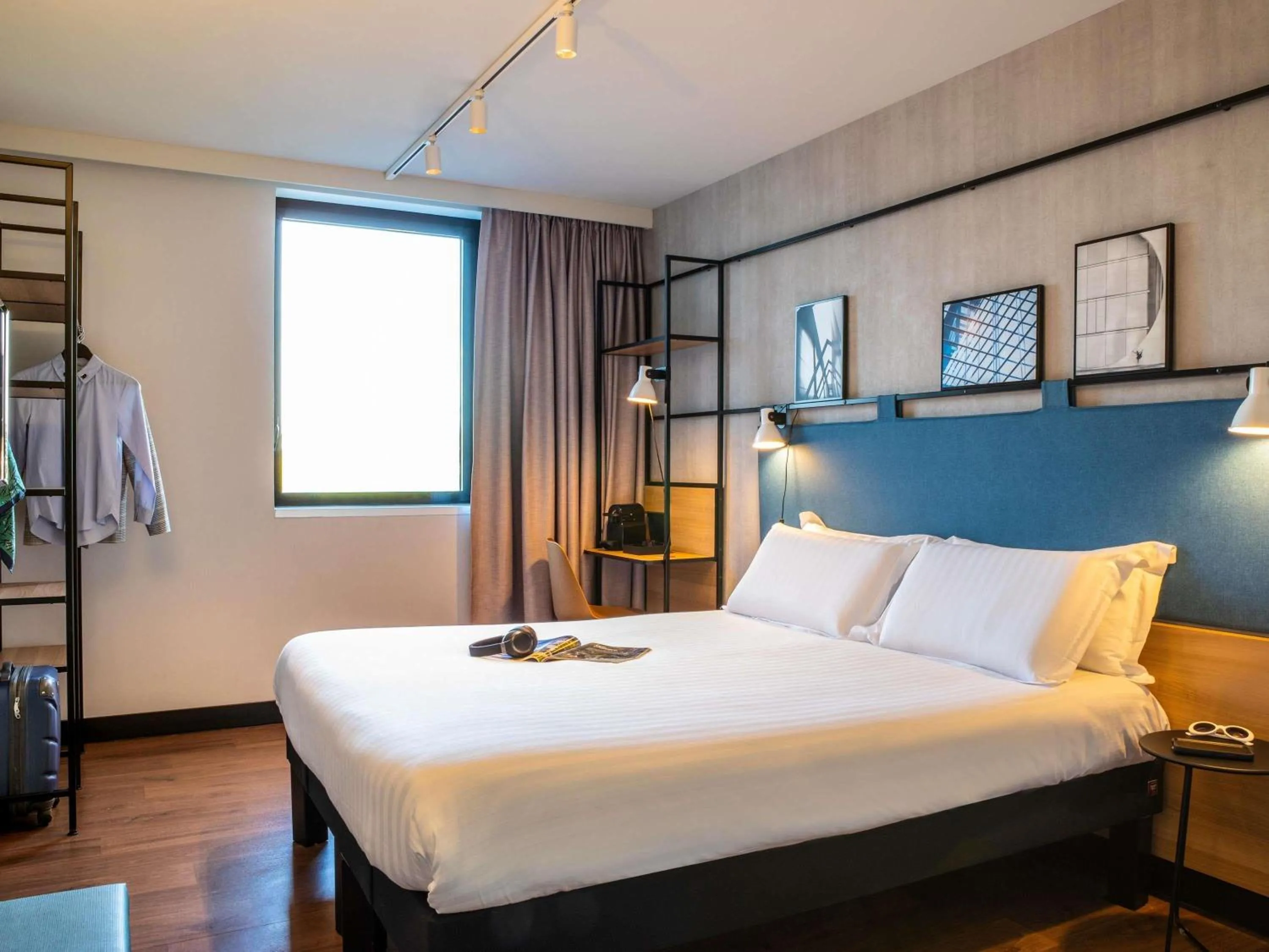 Bedroom, Bed in ibis Paris CDG Airport