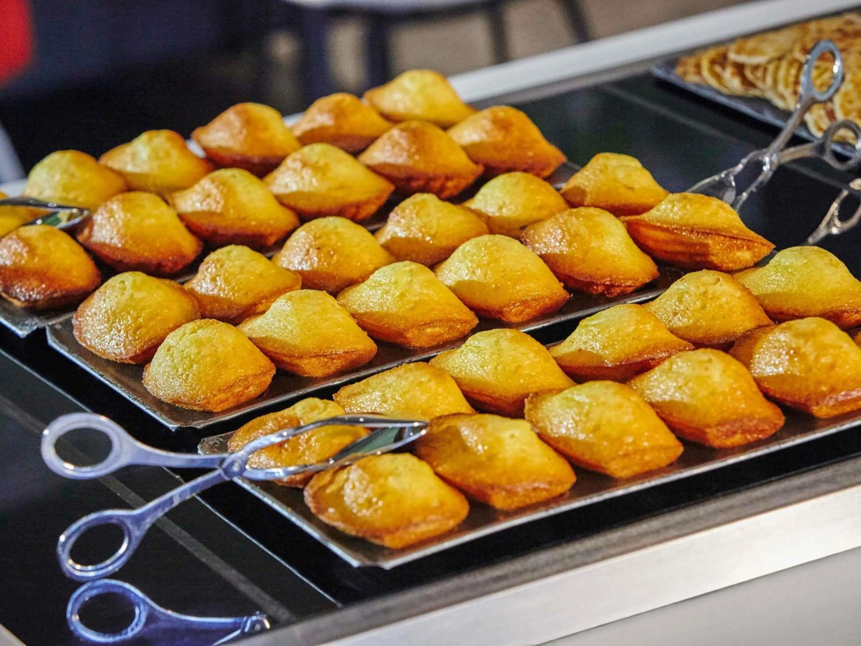 Breakfast in ibis Paris CDG Airport