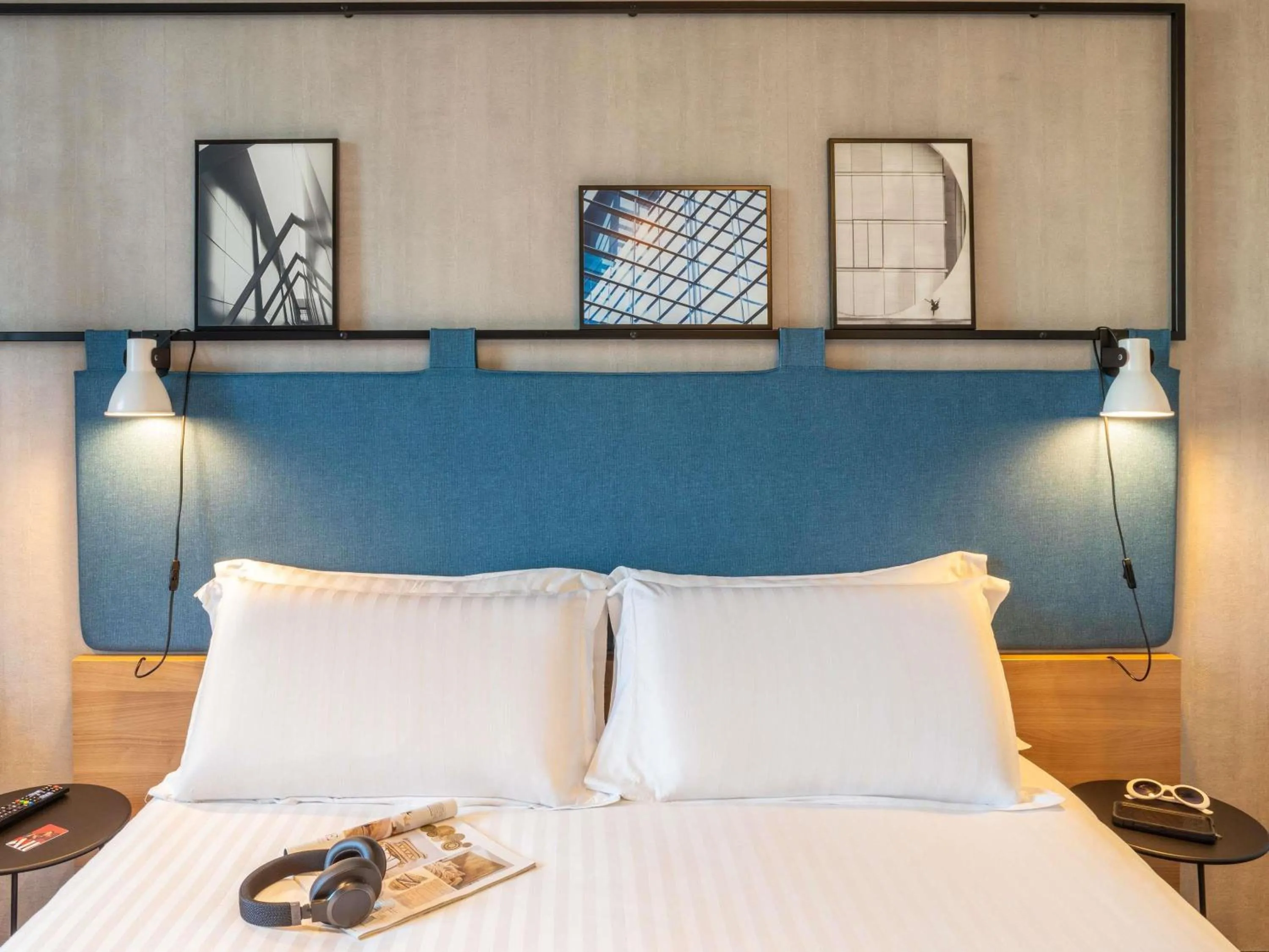 Bedroom, Bed in ibis Paris CDG Airport