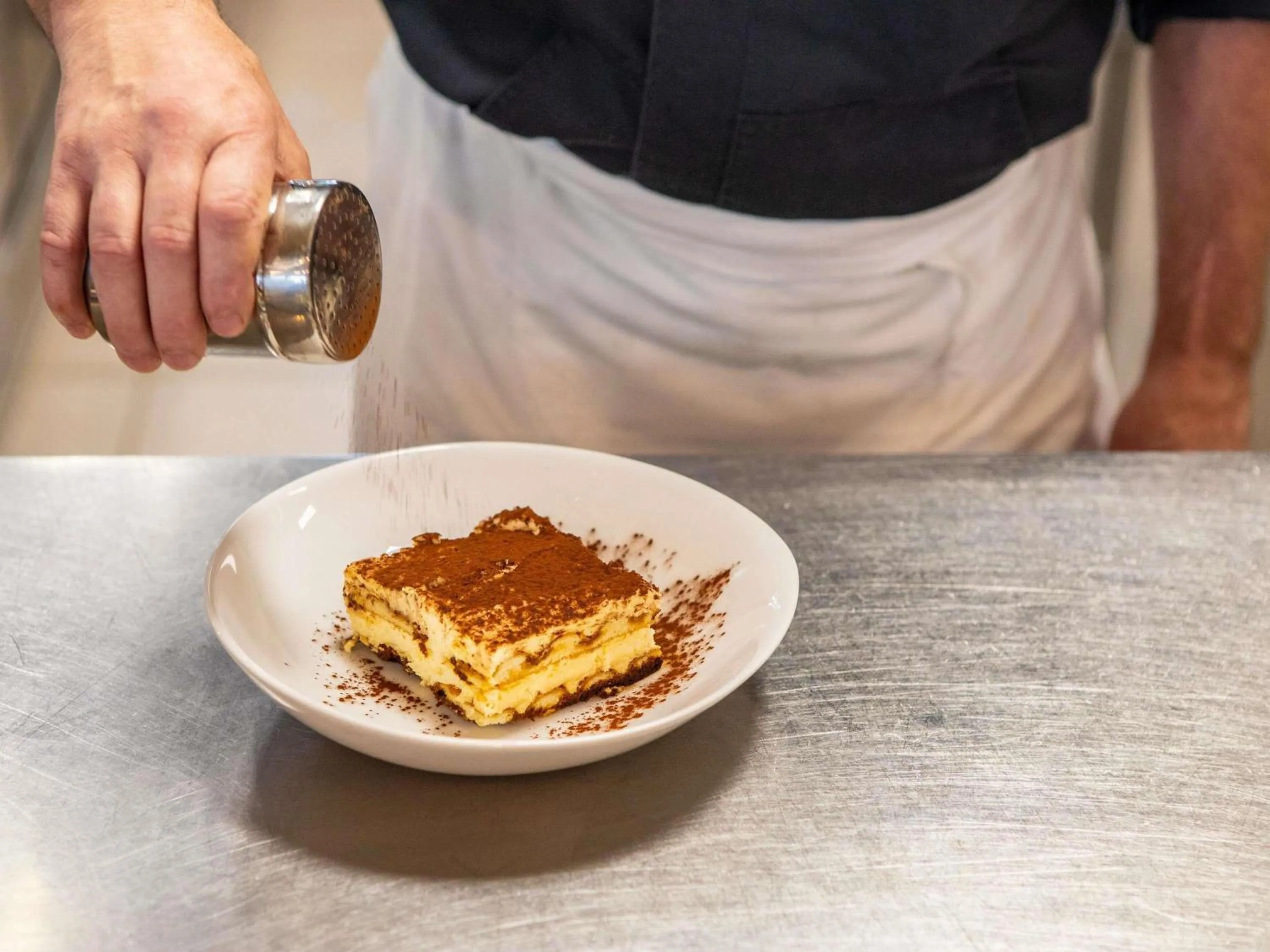 Restaurant/places to eat in ibis Paris CDG Airport