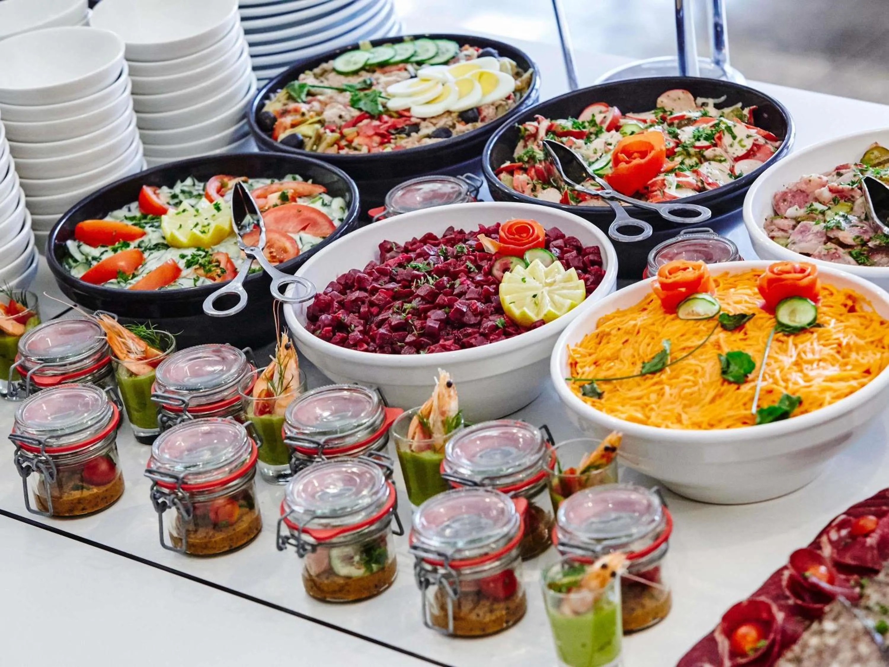 Restaurant/places to eat in ibis Paris CDG Airport