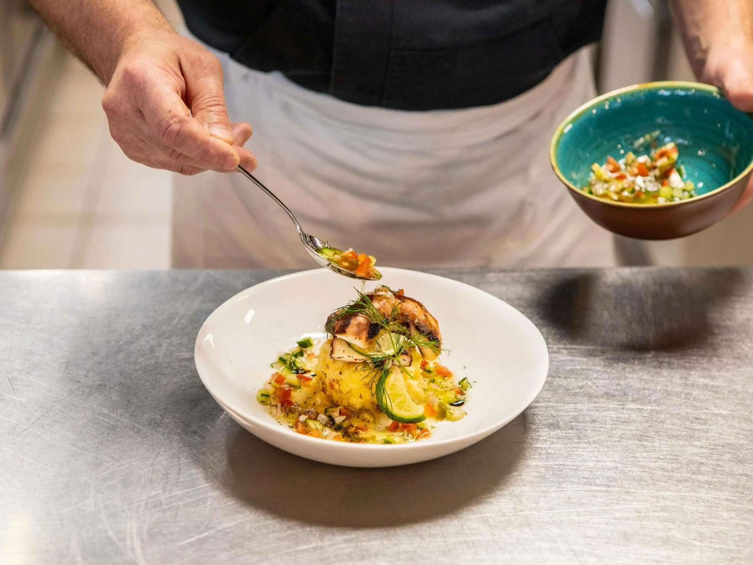 Restaurant/places to eat in ibis Paris CDG Airport