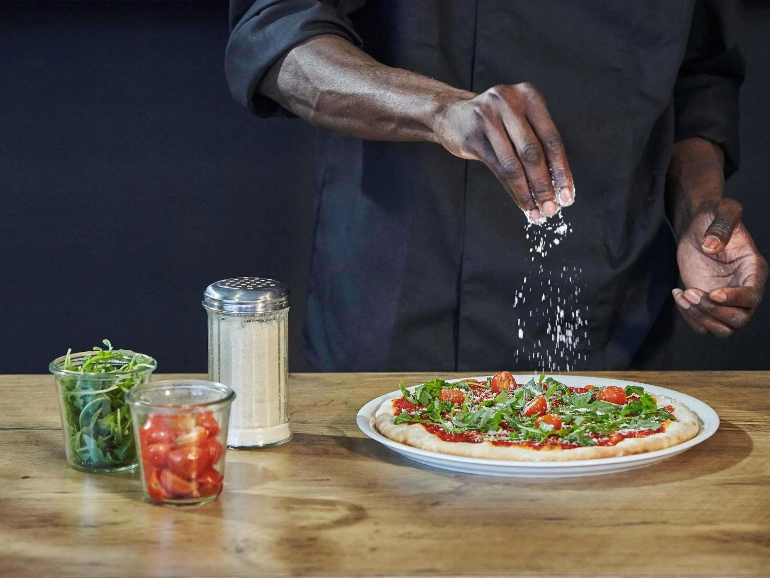 Restaurant/places to eat in ibis Paris CDG Airport