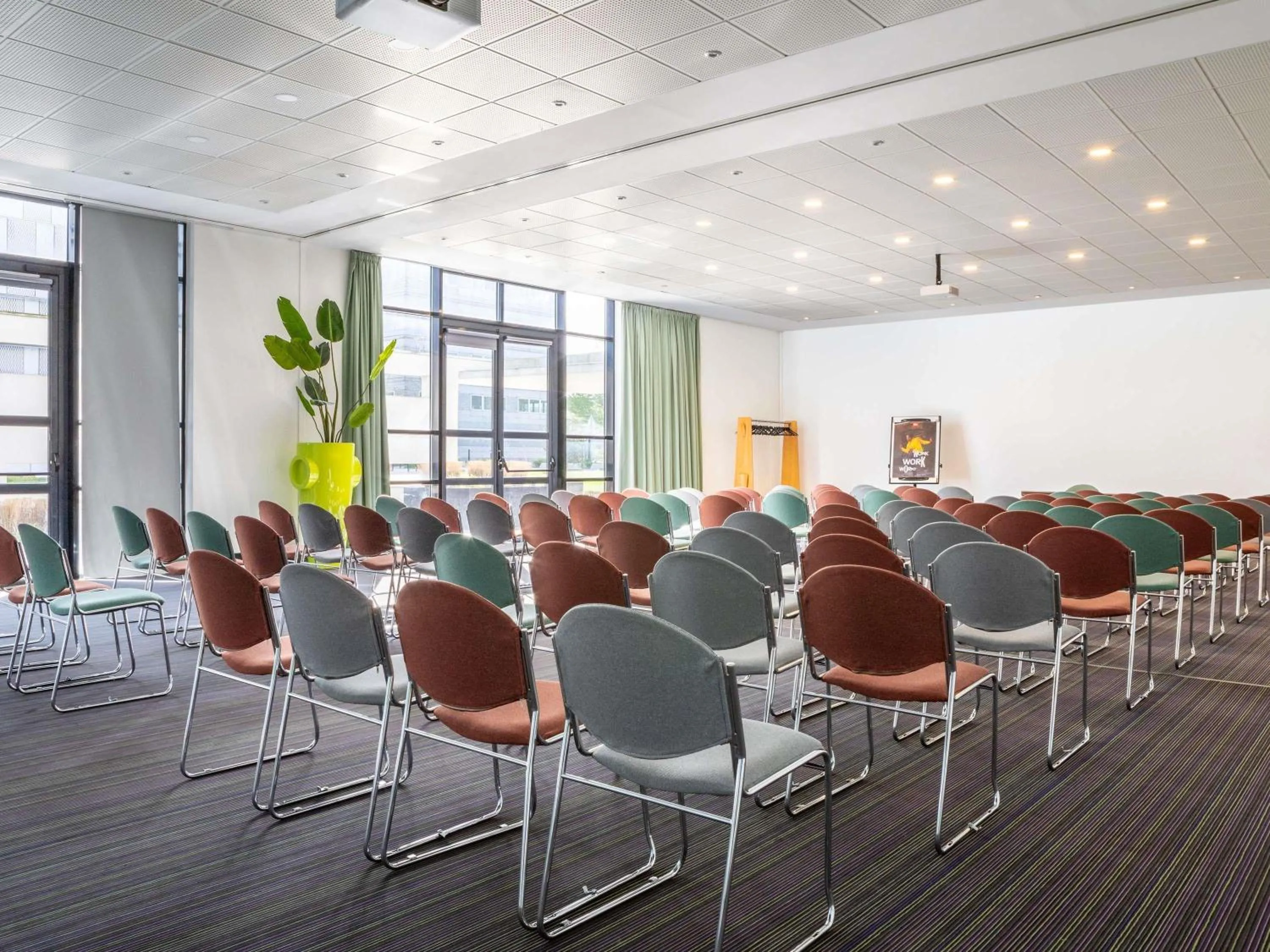 Meeting/conference room in ibis Paris CDG Airport