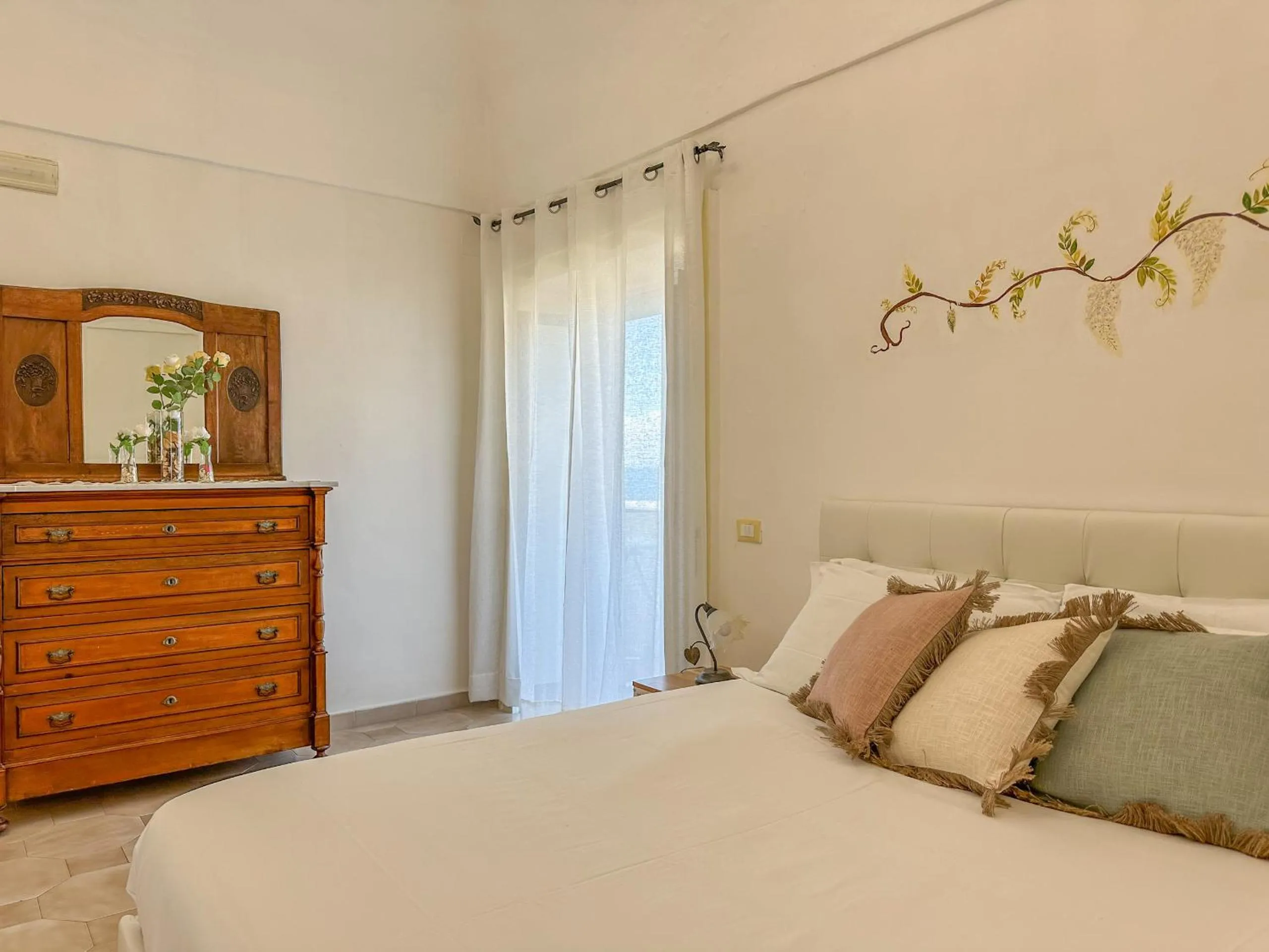 Bed in Flowers apartments & rooms